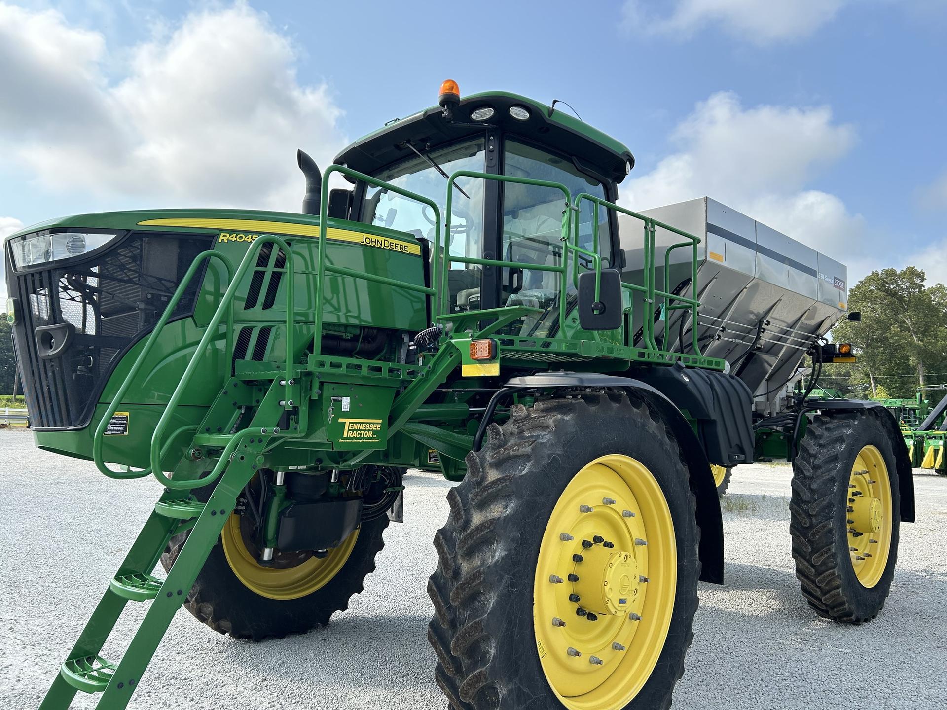 2021 John Deere R4045 Image