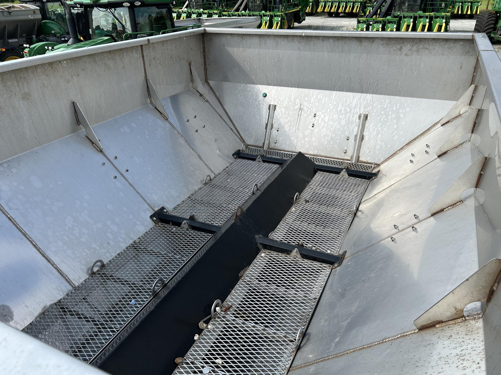 2021 John Deere R4045 Image