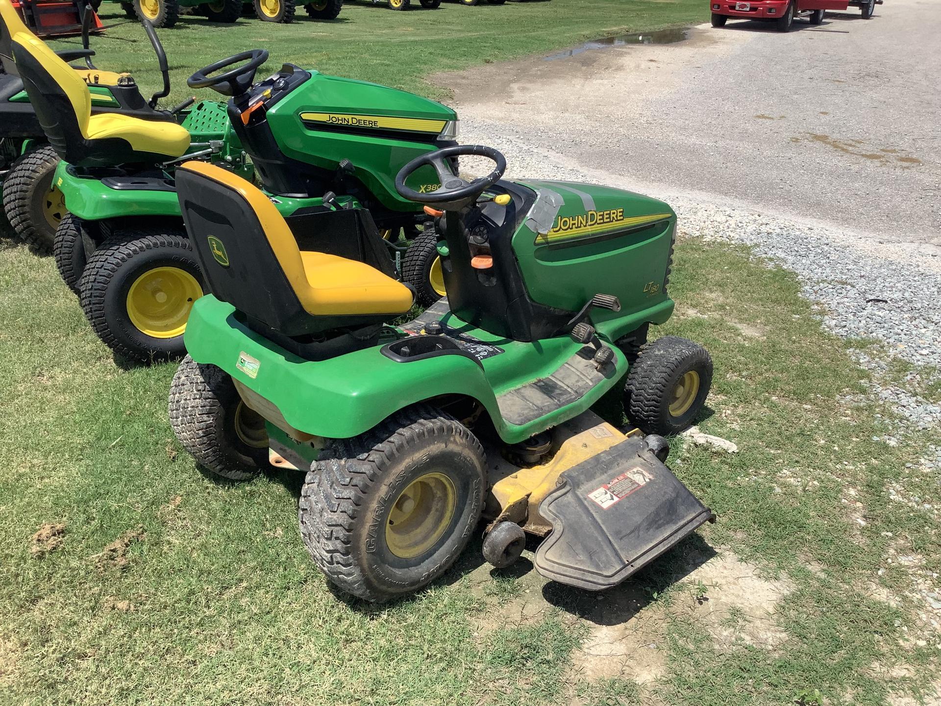 2005 John Deere LT180 Image