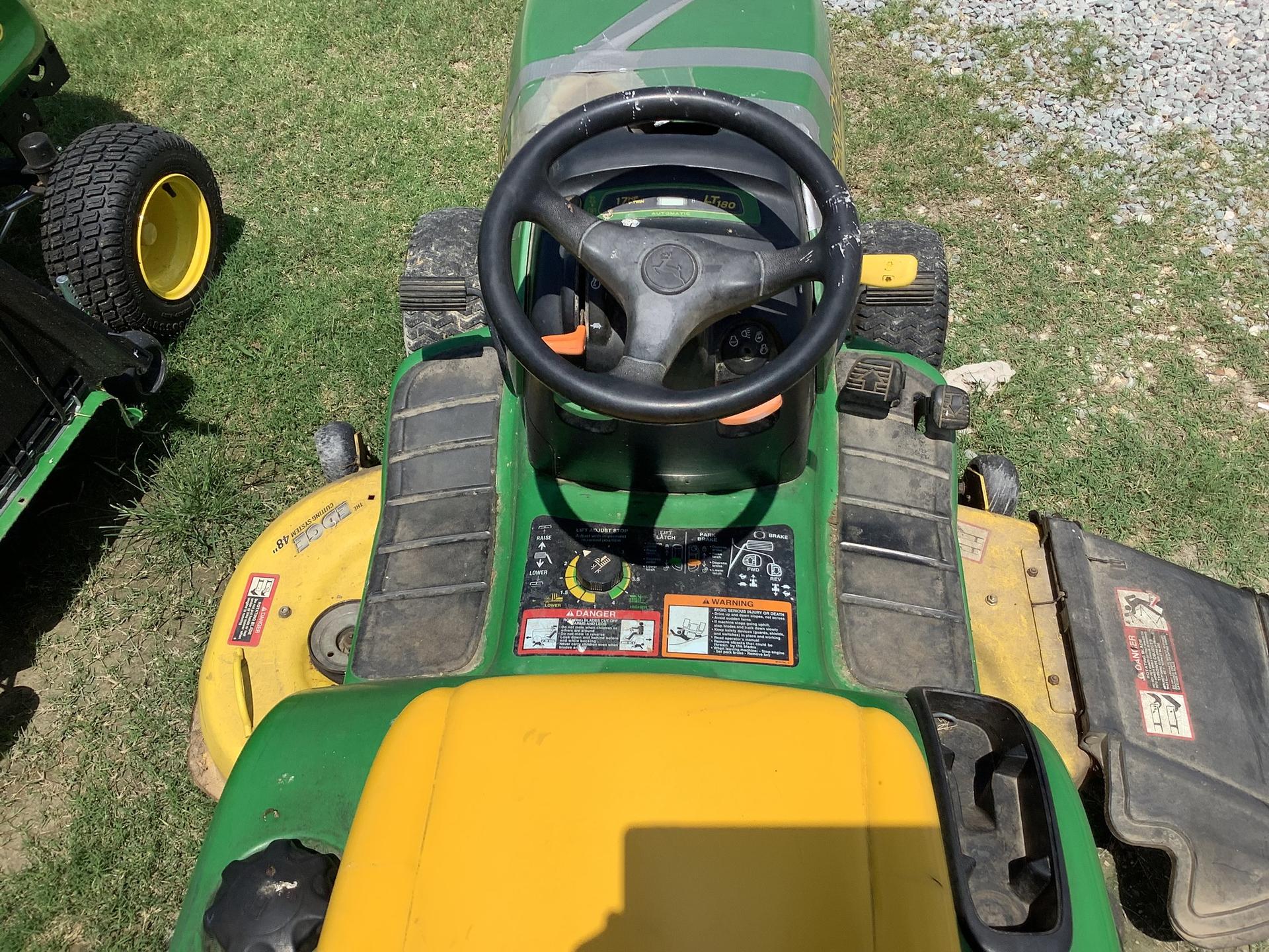 2005 John Deere LT180 Image