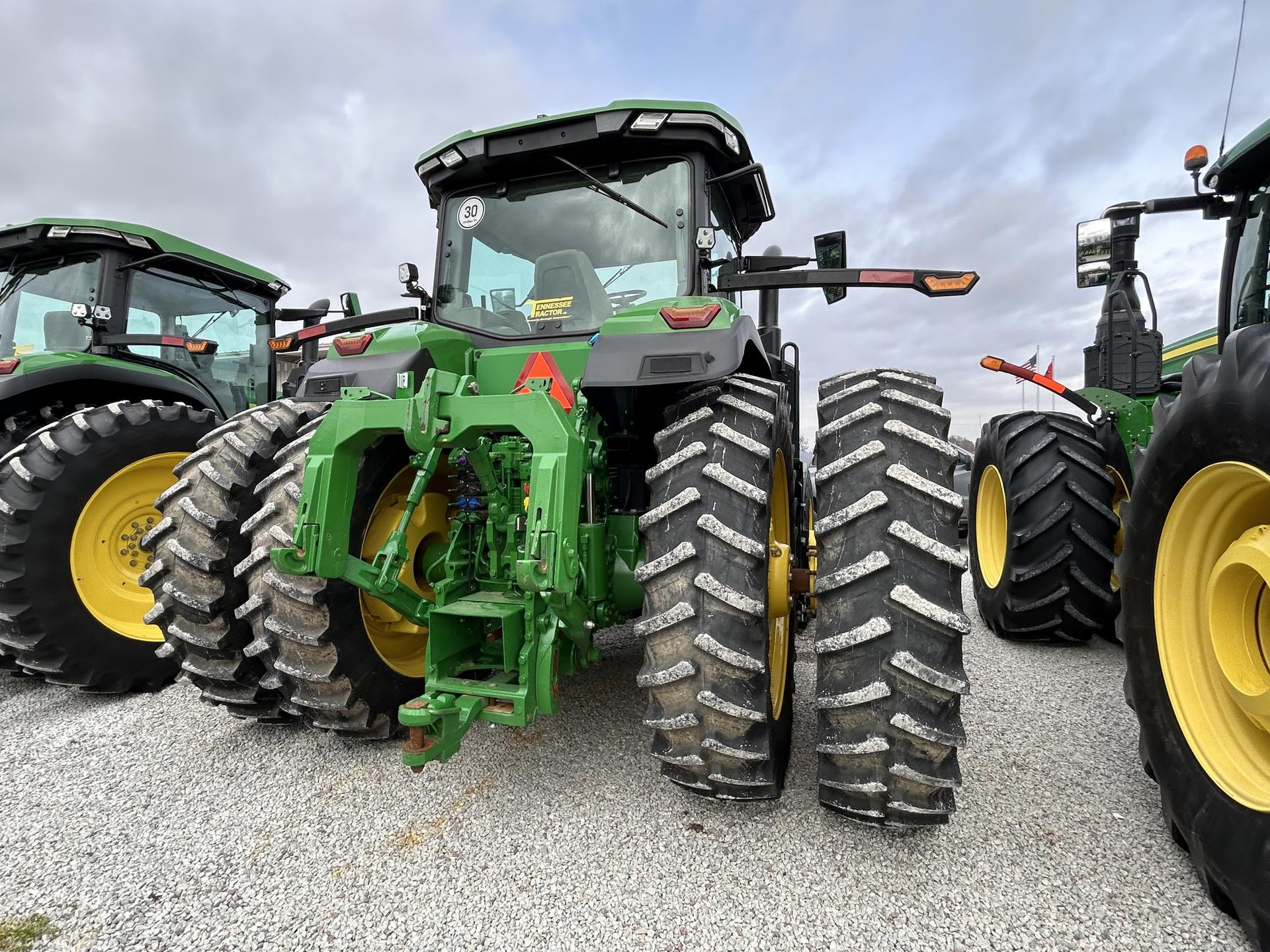 2023 John Deere 8R 340 Image