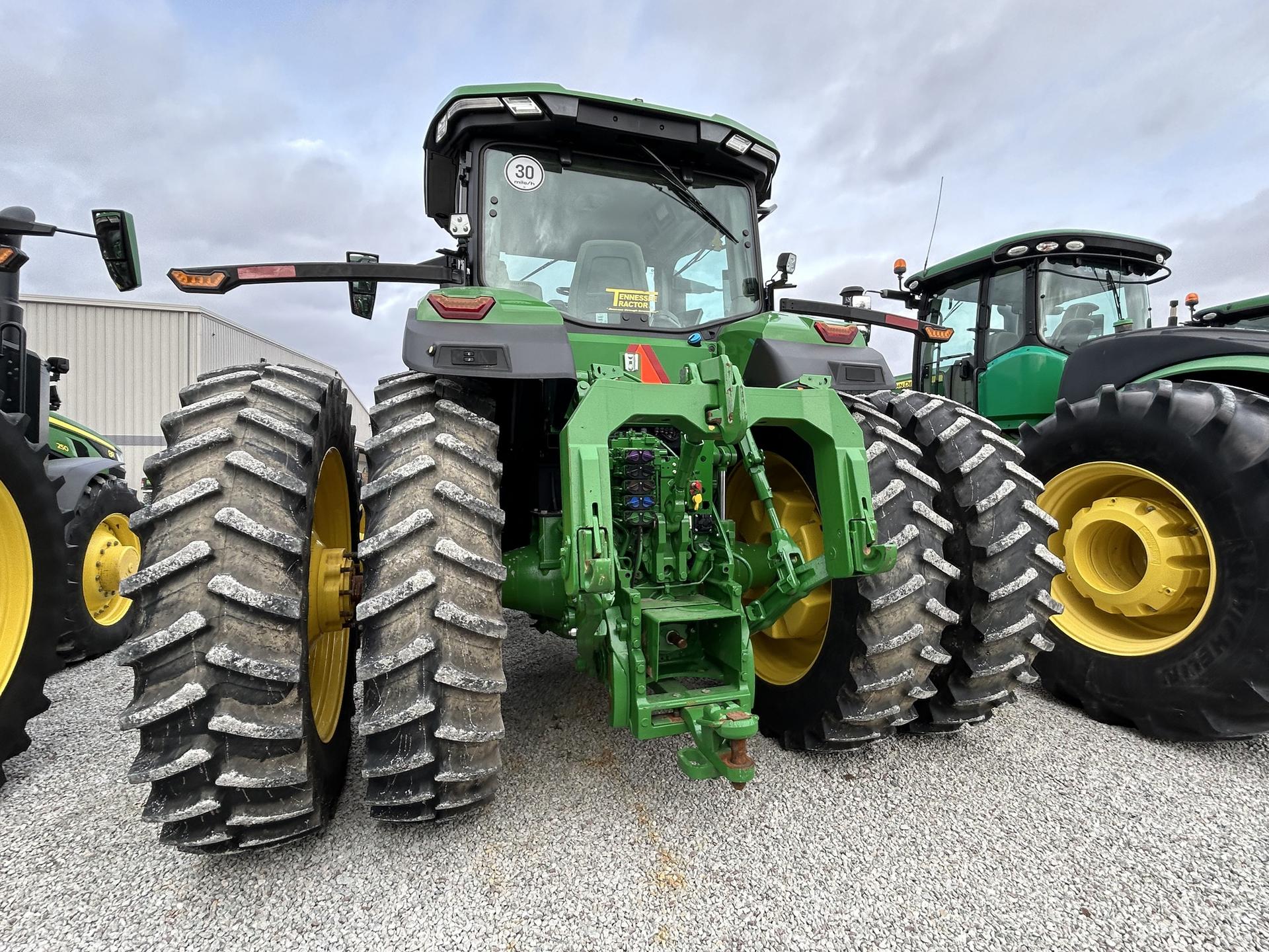 2023 John Deere 8R 340 Image