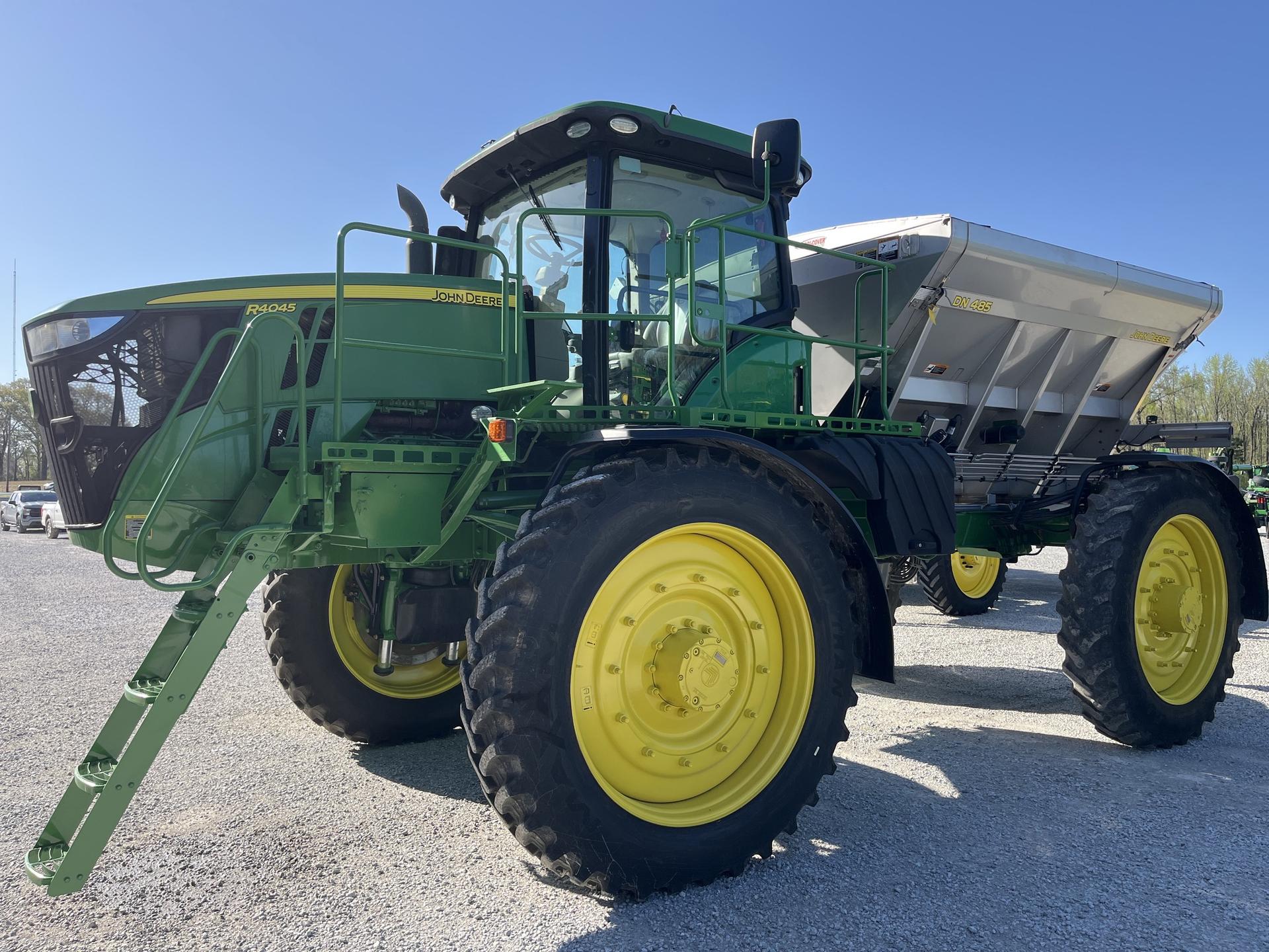 2019 John Deere R4045 Image
