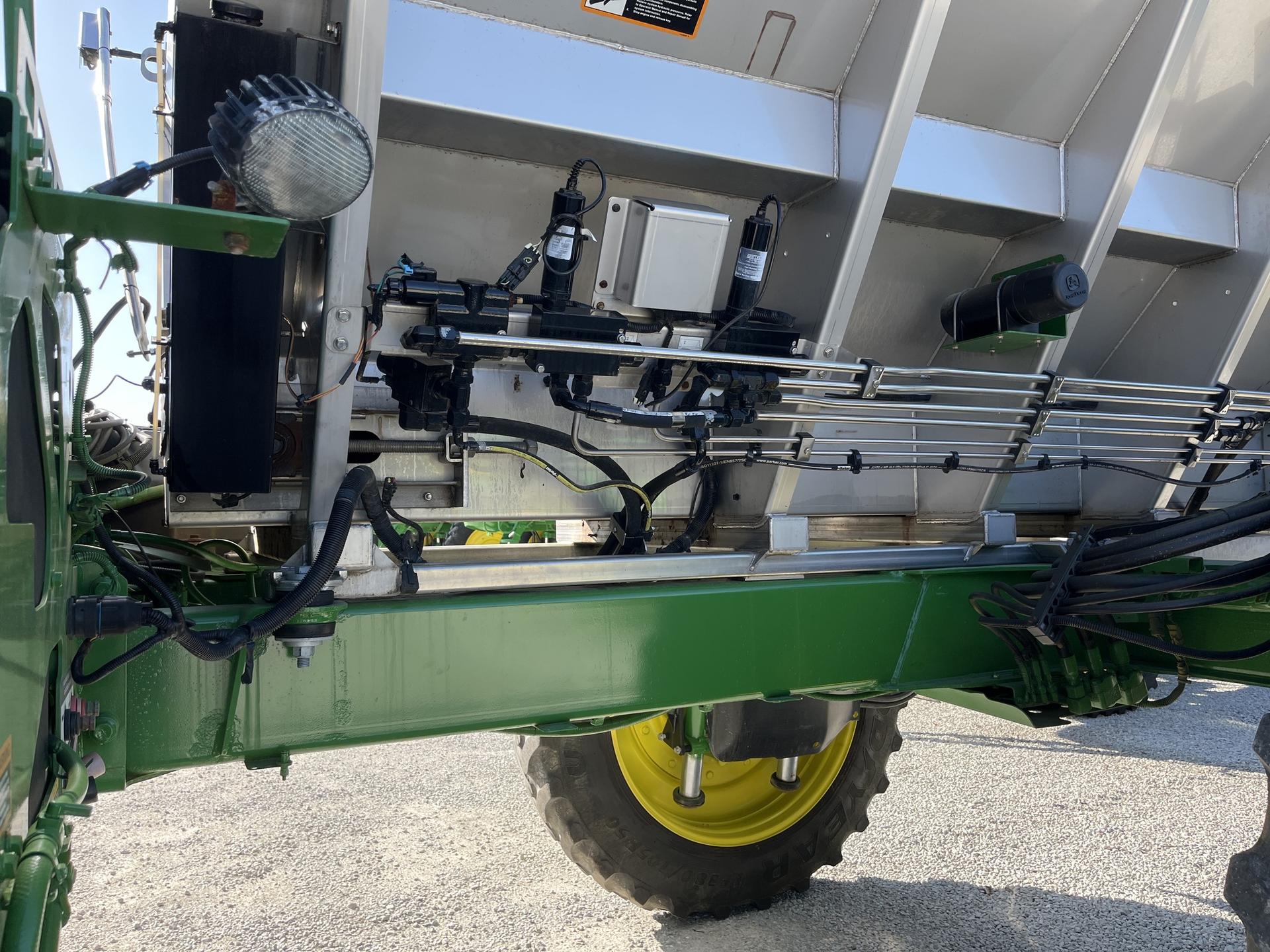 2019 John Deere R4045 Image