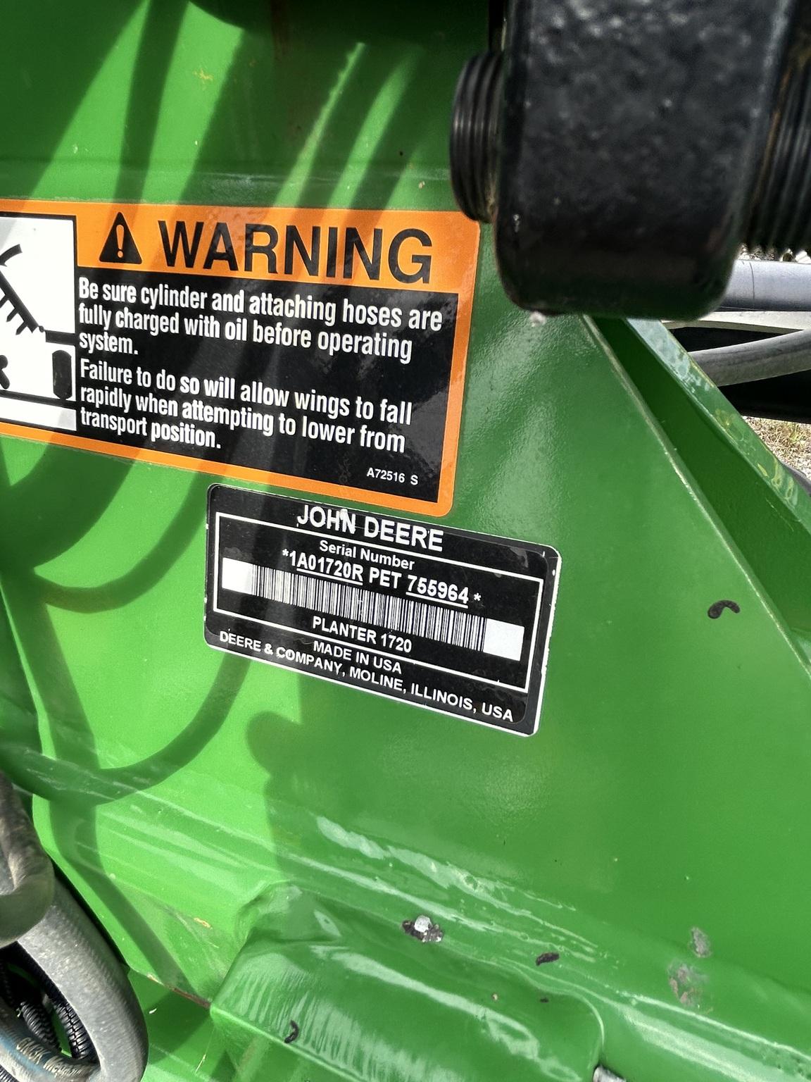 2014 John Deere 1720 Image
