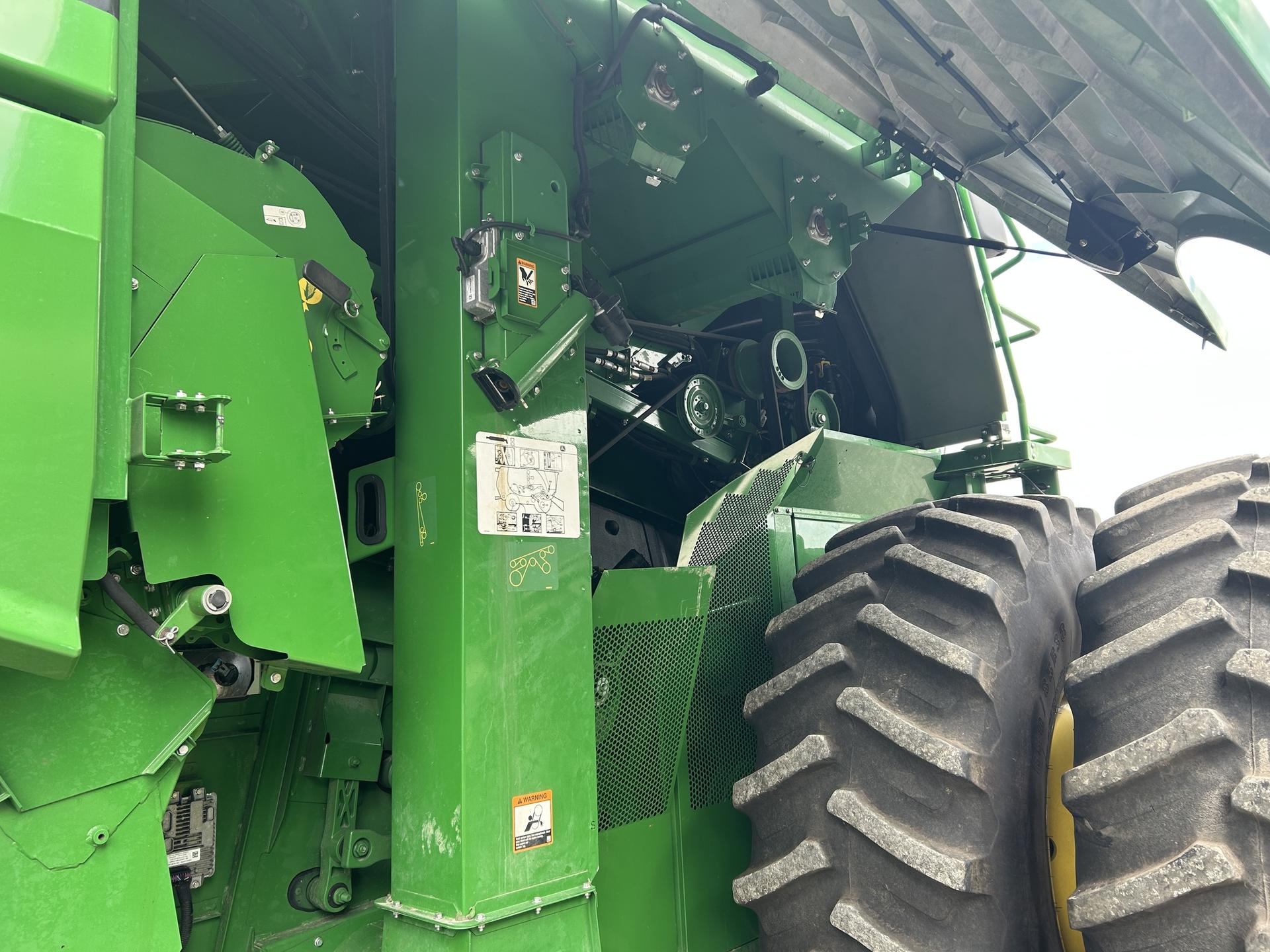 2022 John Deere S780 Image
