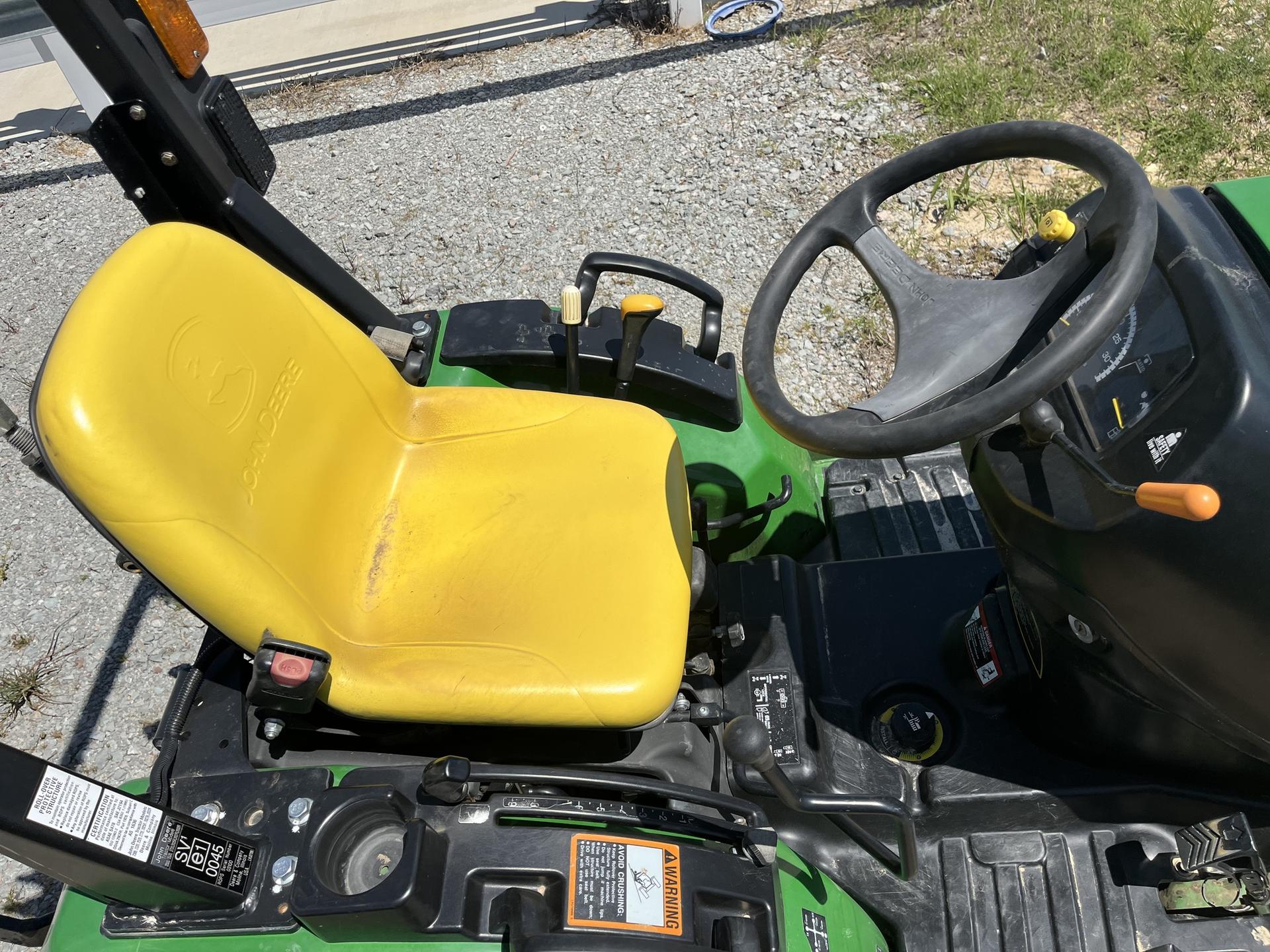 2014 John Deere 2025R Tennessee Tractor