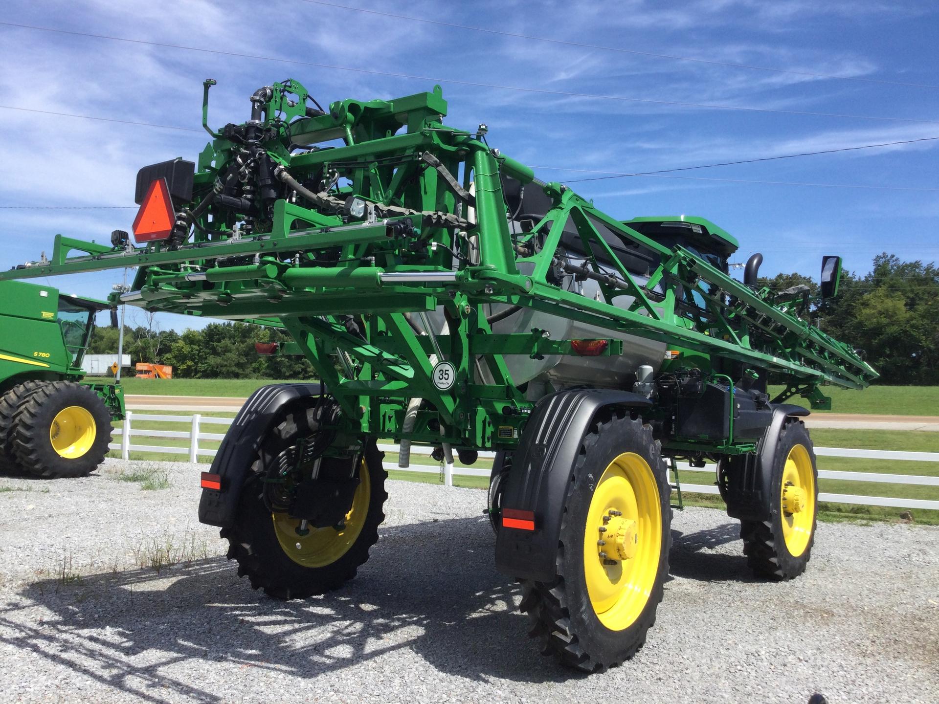 2023 John Deere 412R Image