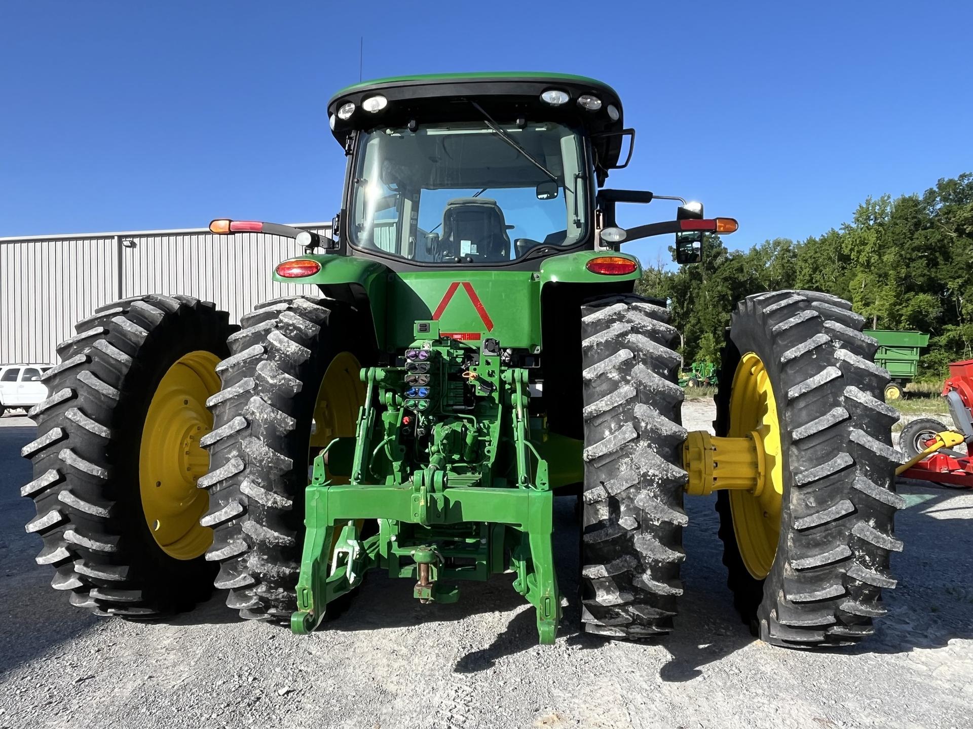 2018 John Deere 8270R Image