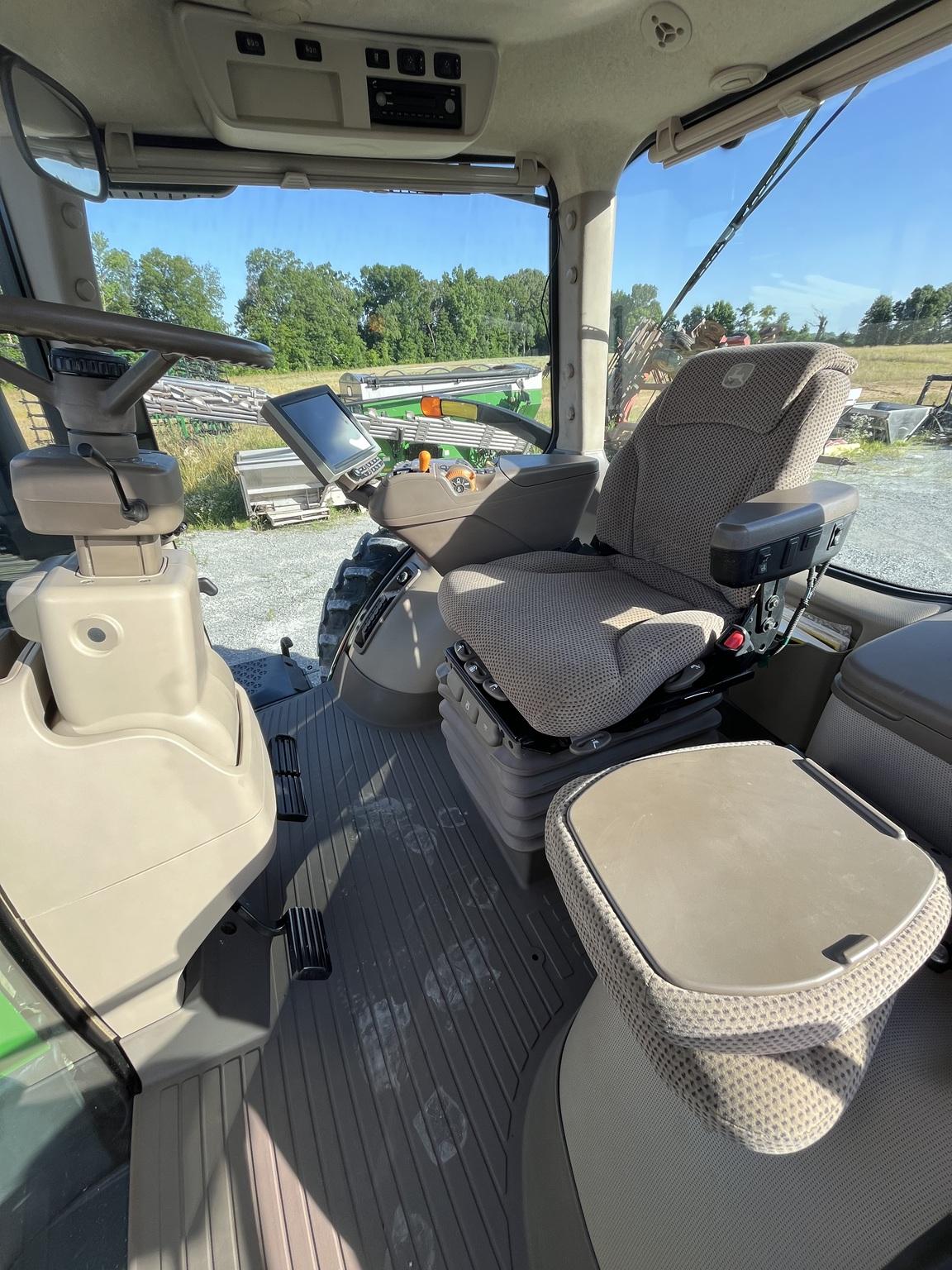 2018 John Deere 8270R Image