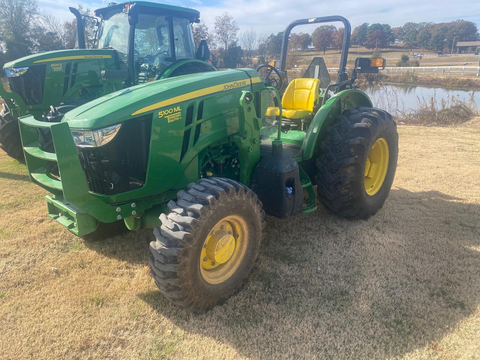 2022 John Deere 5100ML Image