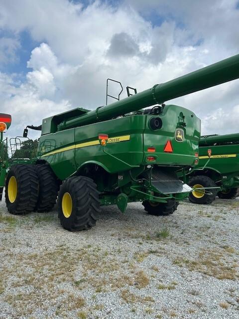 2021 John Deere S780 Image