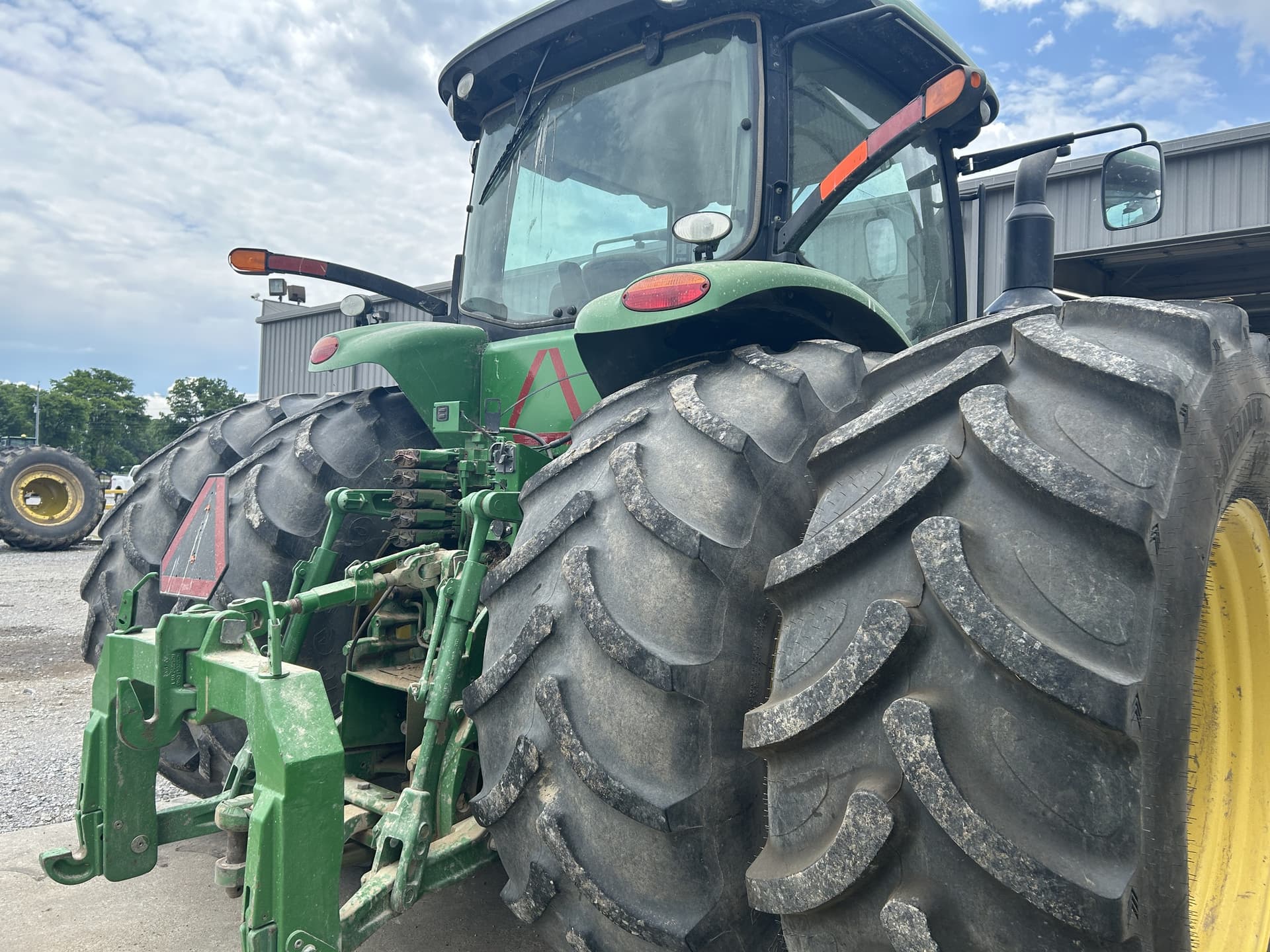 2017 John Deere 8400R Image