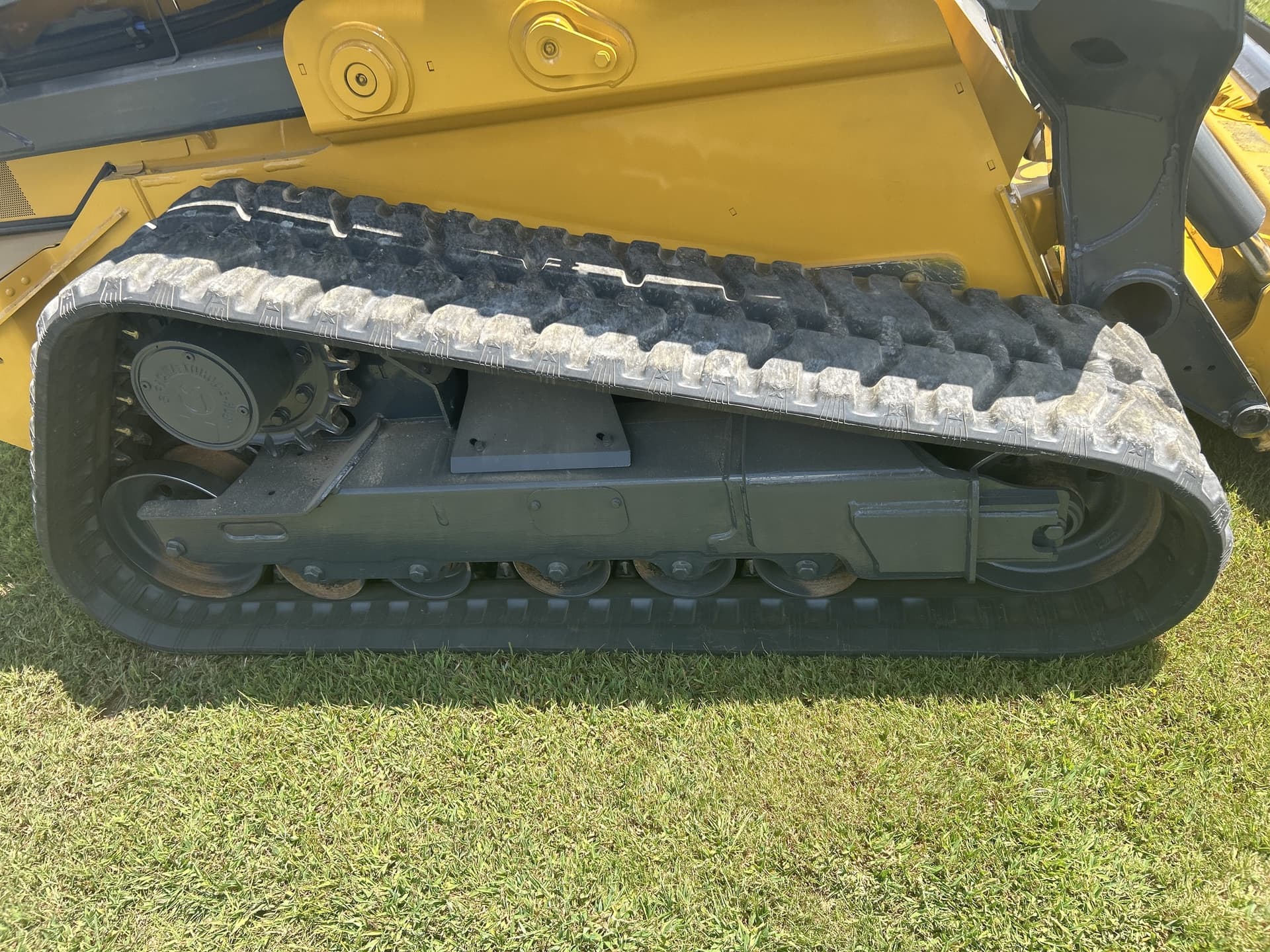 2023 John Deere 333G Image