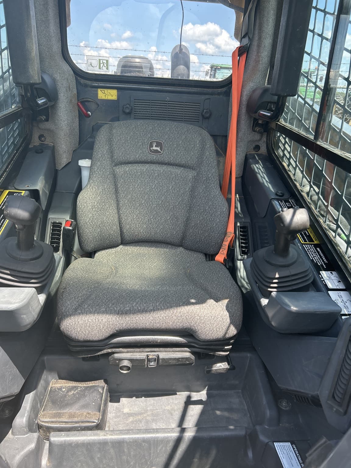 2023 John Deere 333G Image