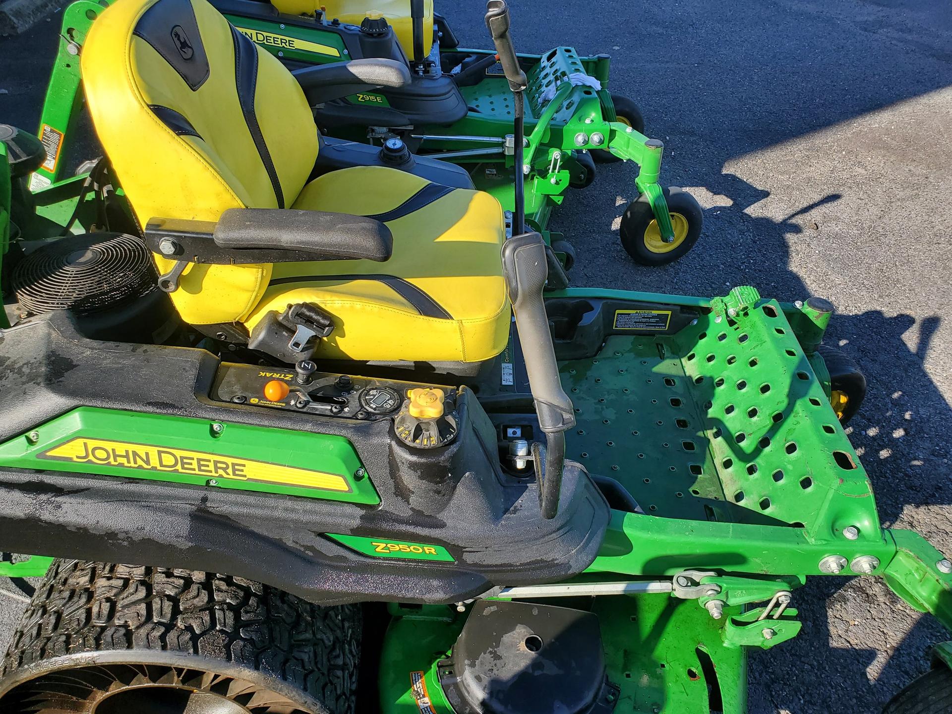 2019 John Deere Z950R Image