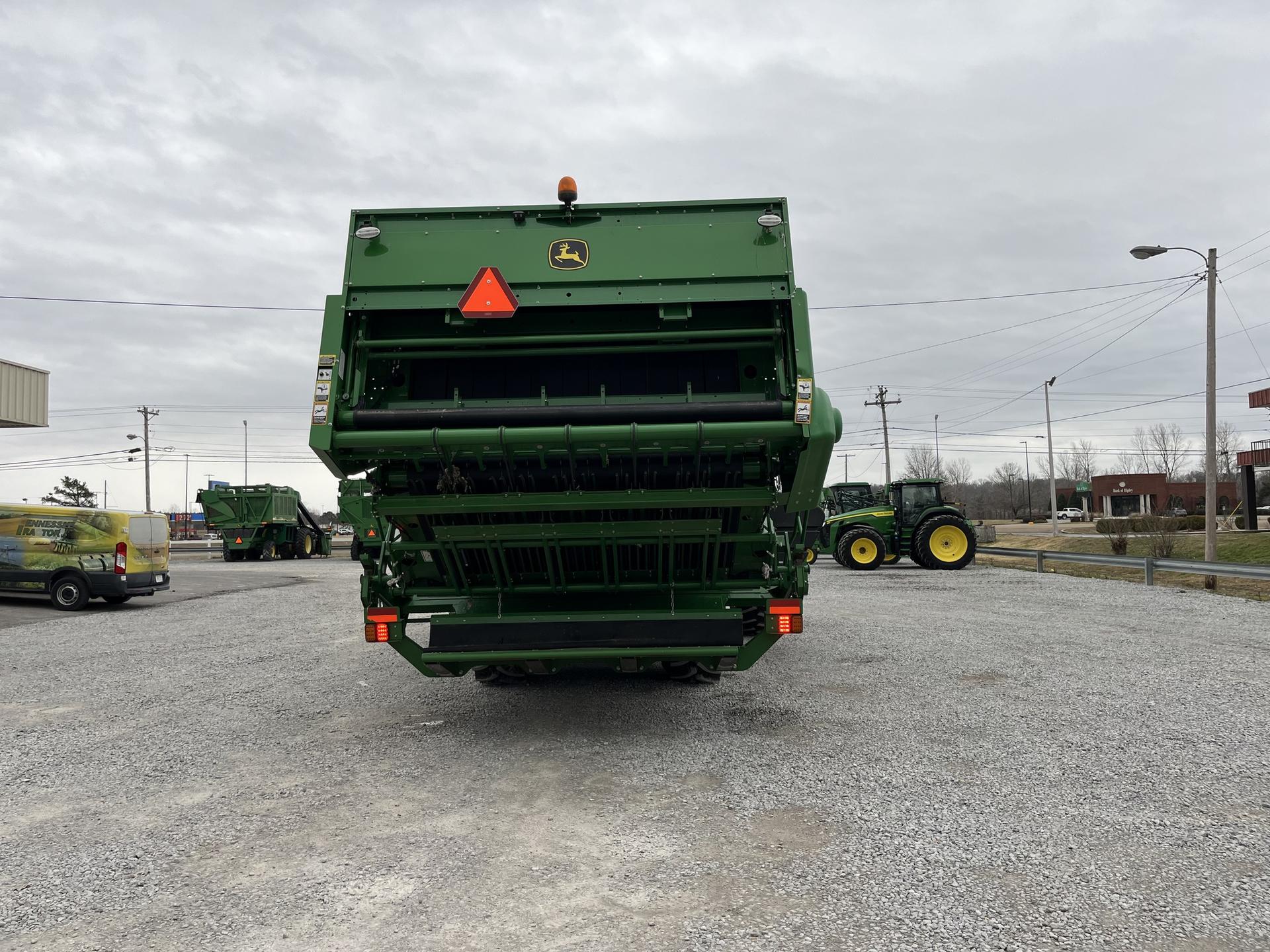 2021 John Deere CP690 Image