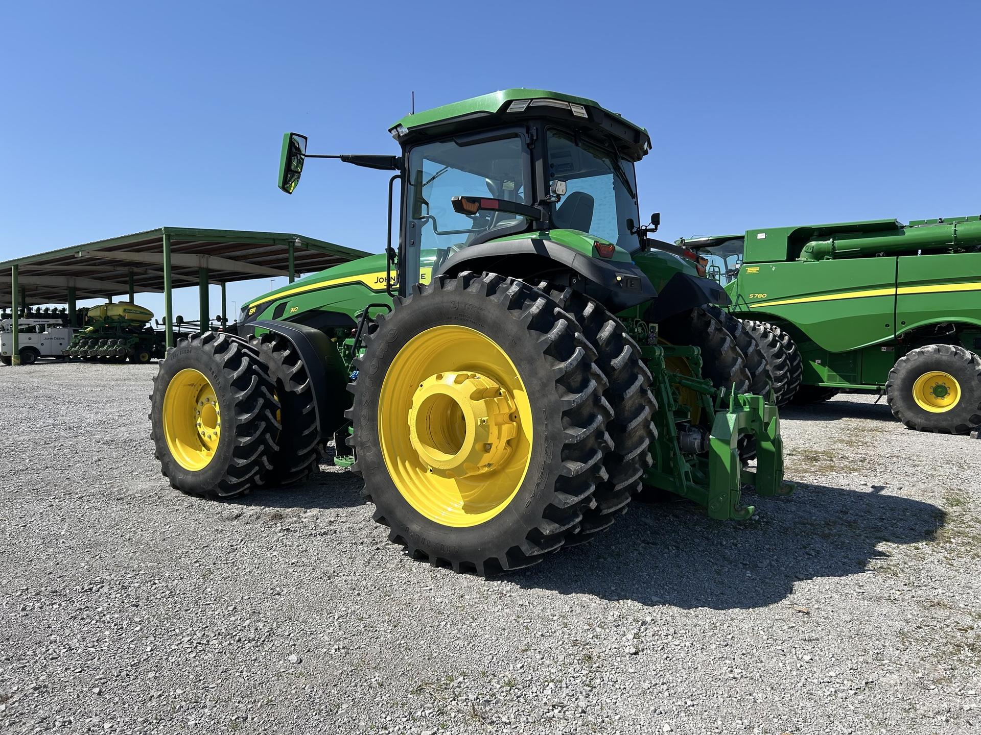 2024 John Deere 8R 310 Image