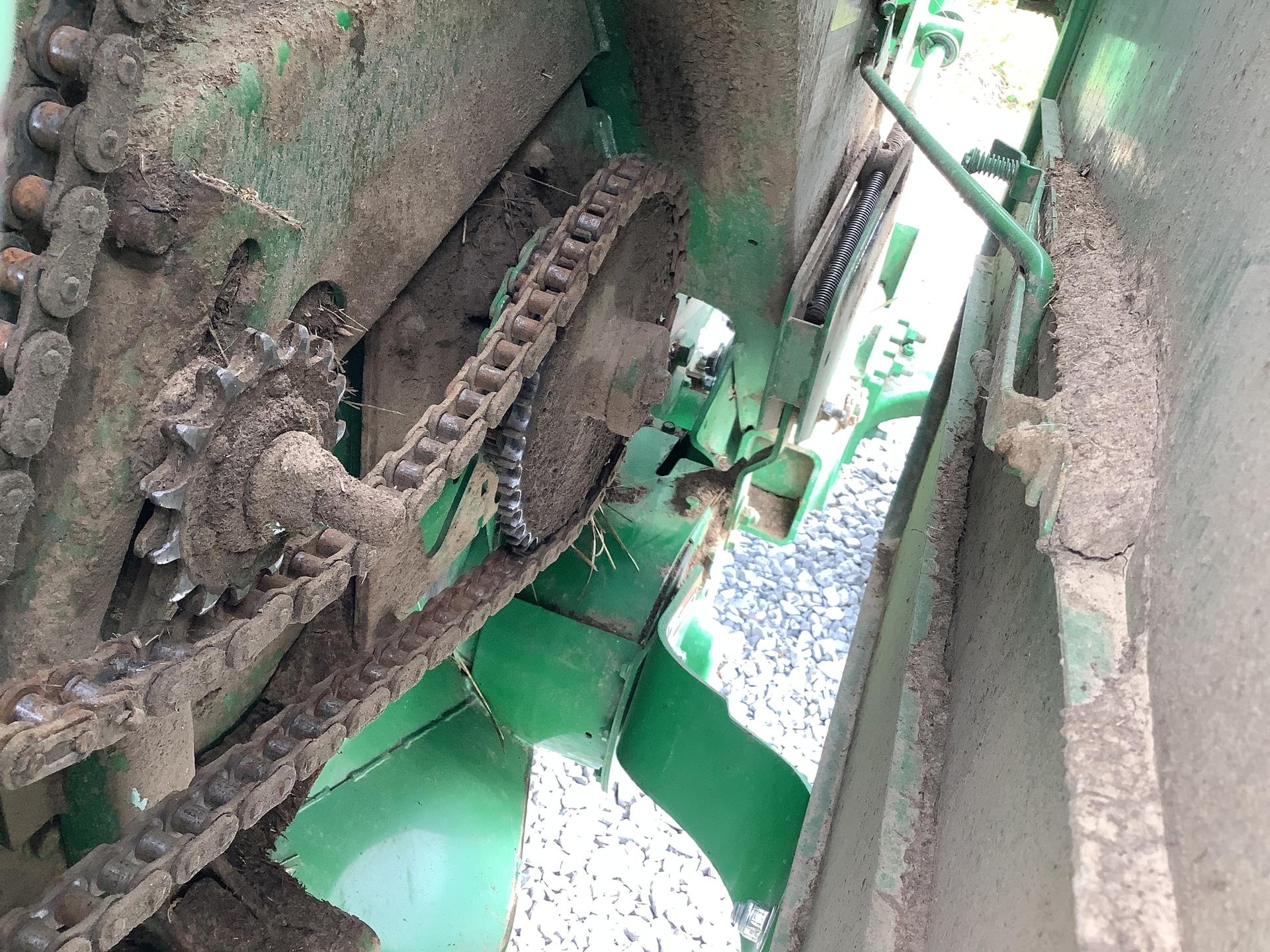 2023 John Deere 450E Image