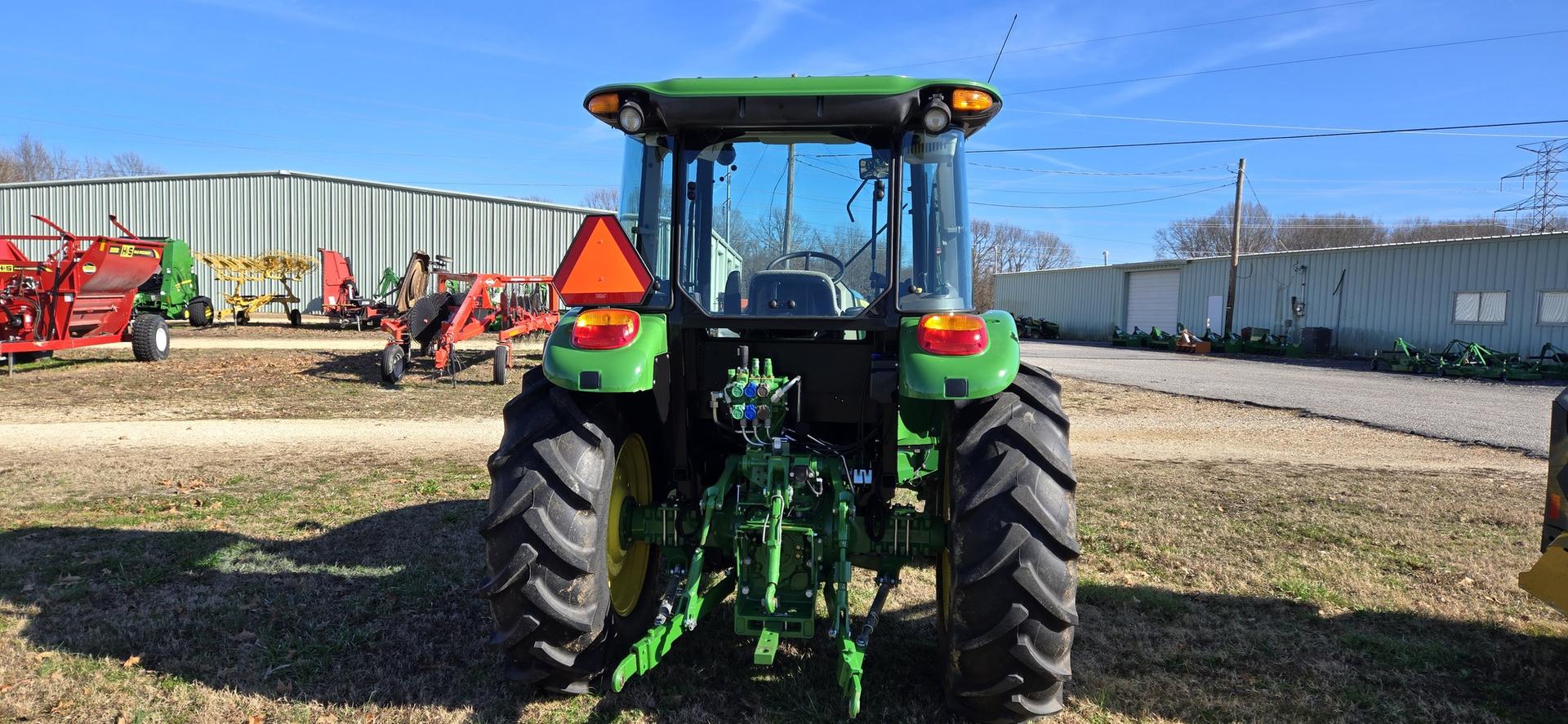 2022 John Deere 5090E Image