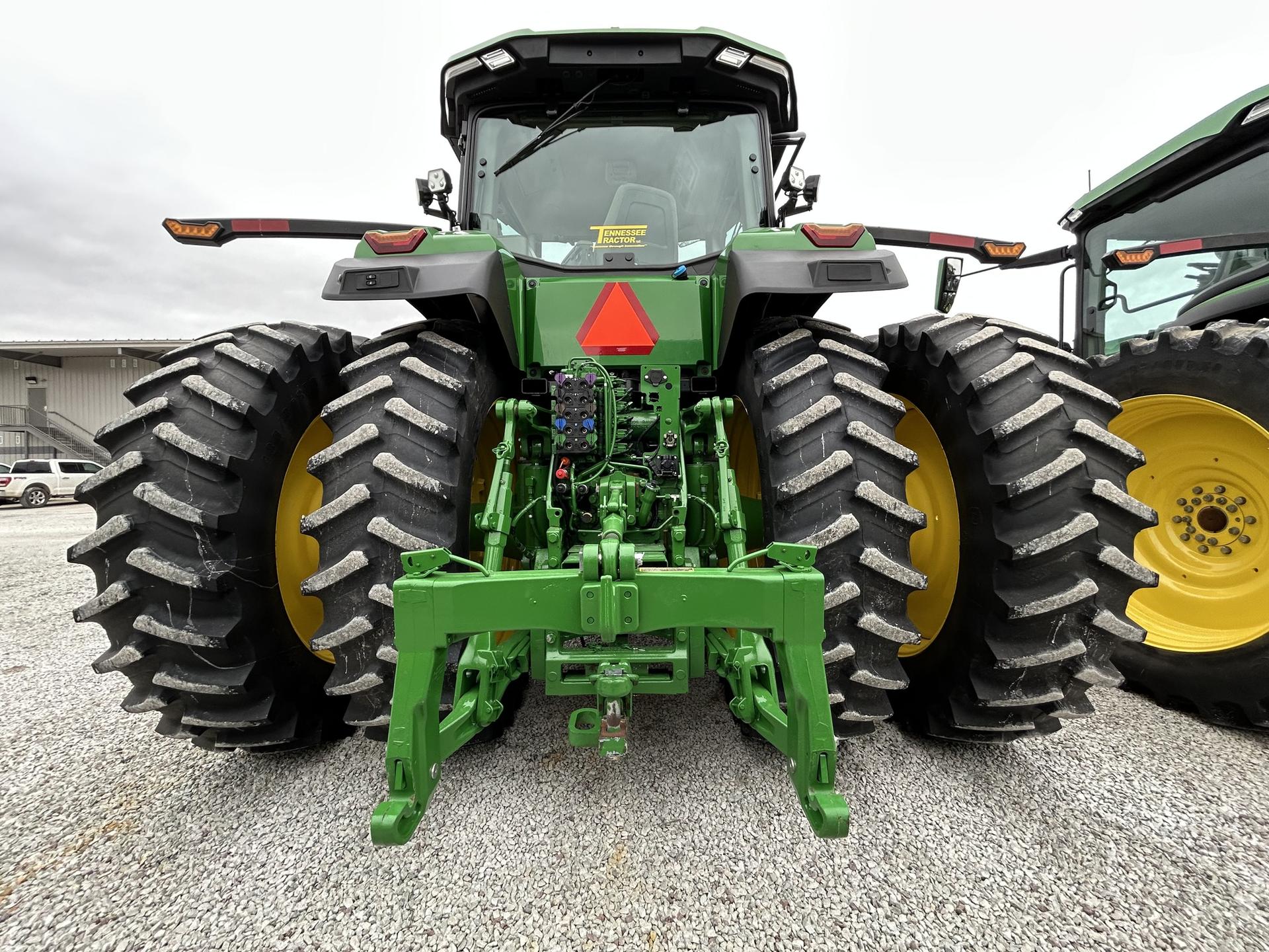 2024 John Deere 8R 250 Image