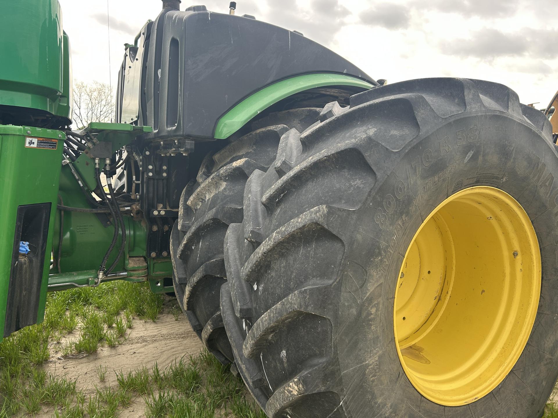 2018 John Deere 9570R Image