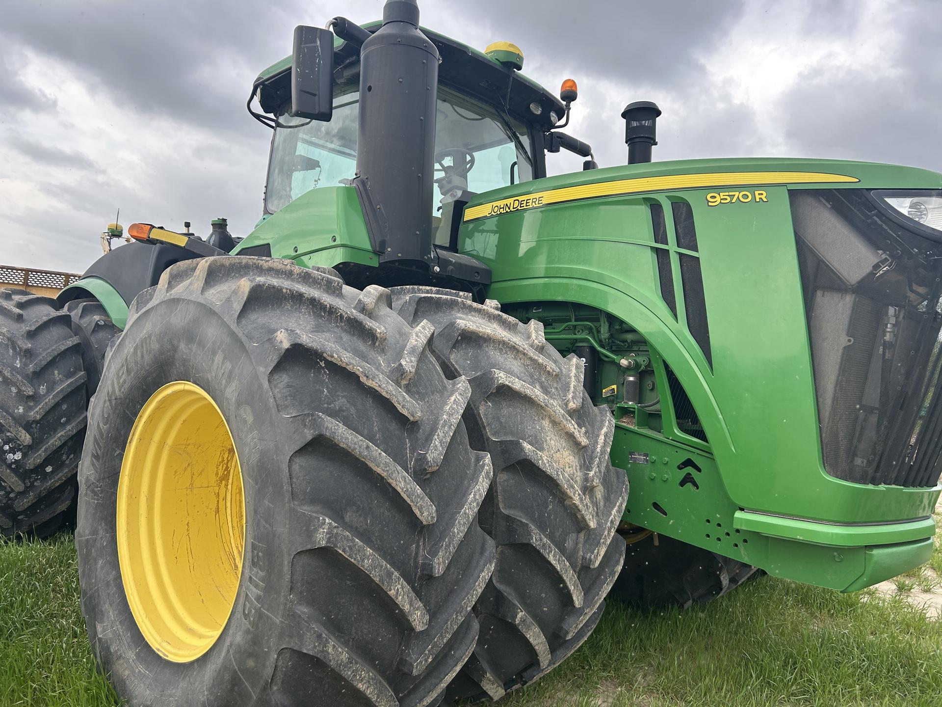 2018 John Deere 9570R Image