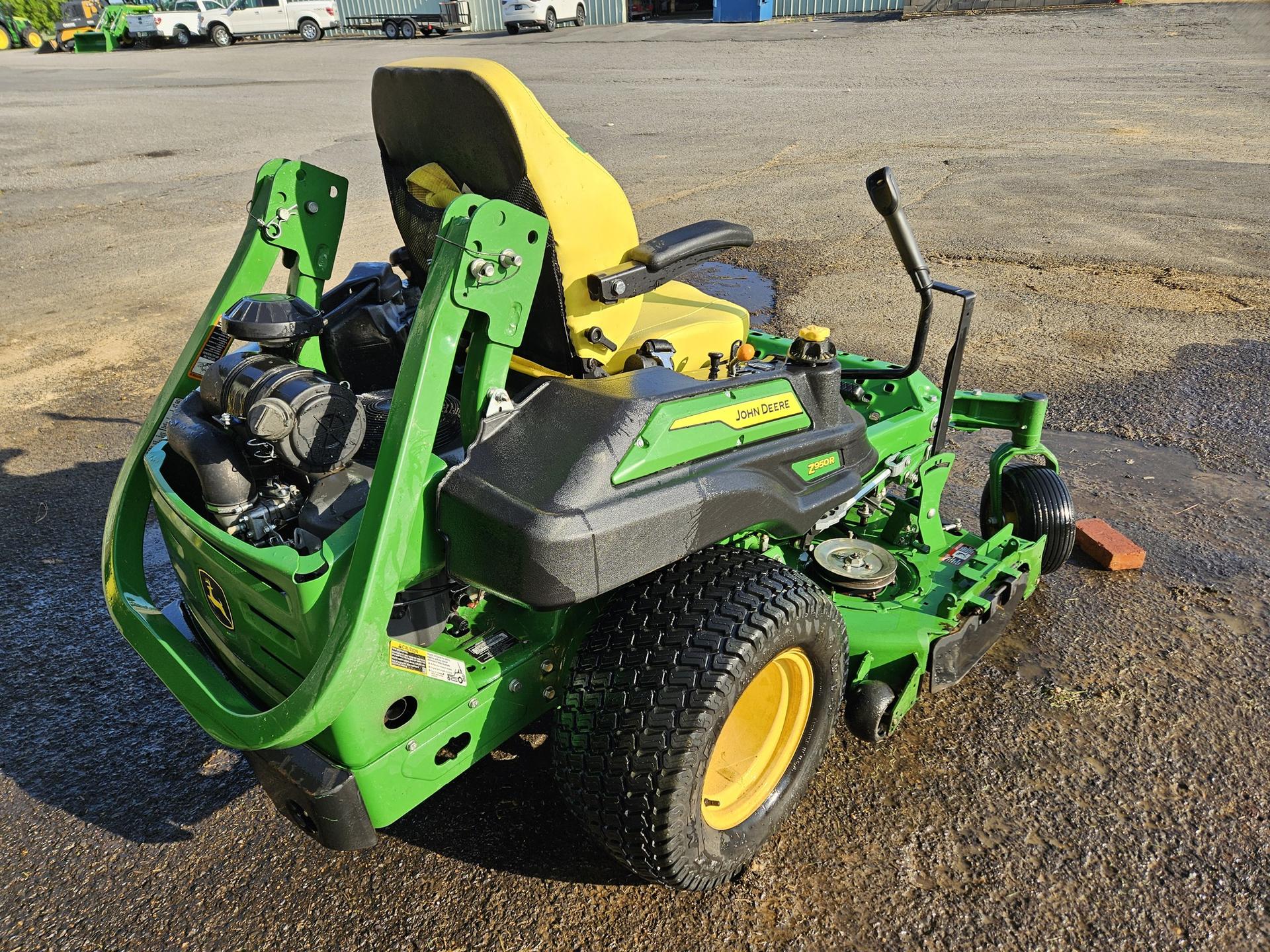 2022 John Deere Z950R Image
