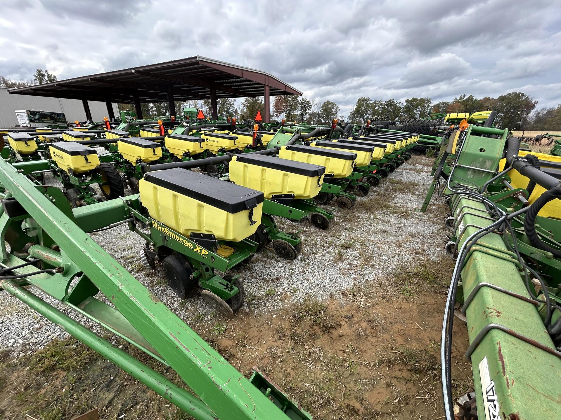 2007 John Deere 1720 Image