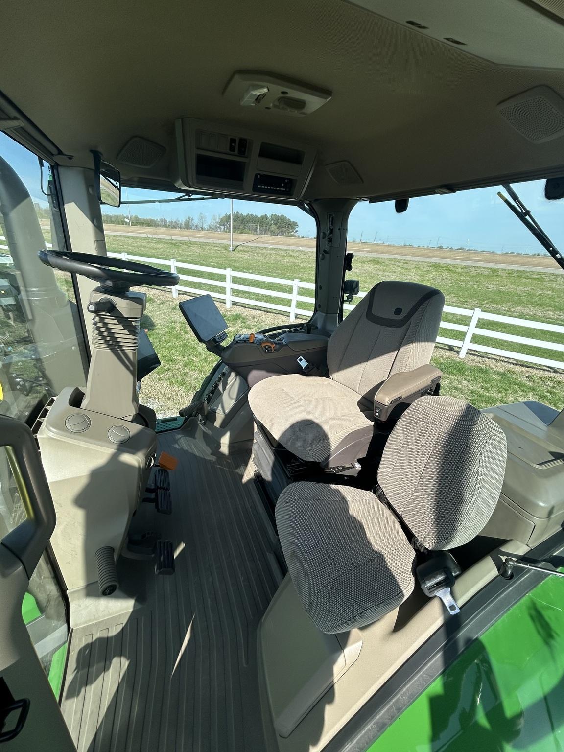 2024 John Deere 8R 310 Image