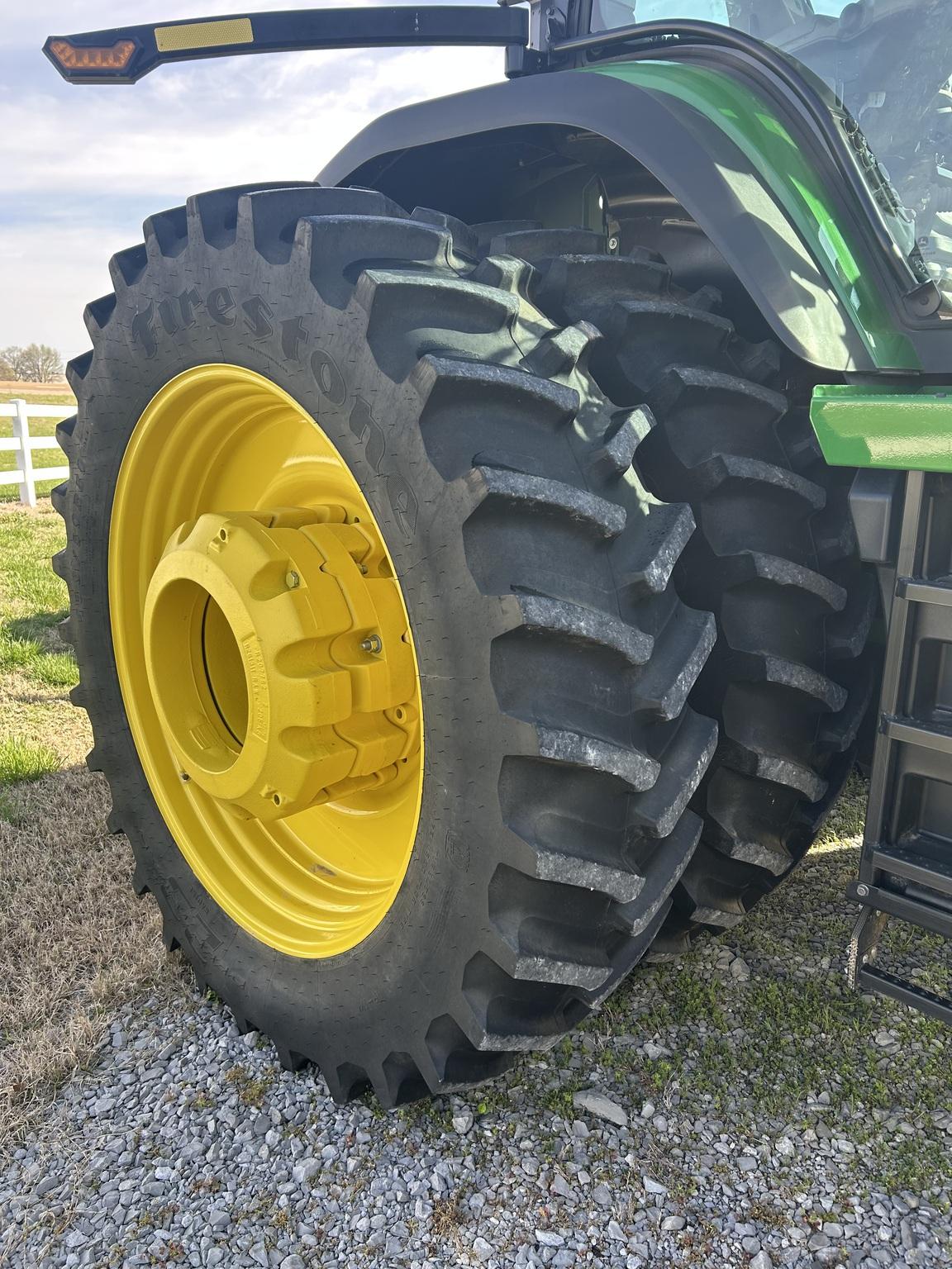 2024 John Deere 8R 310 Image