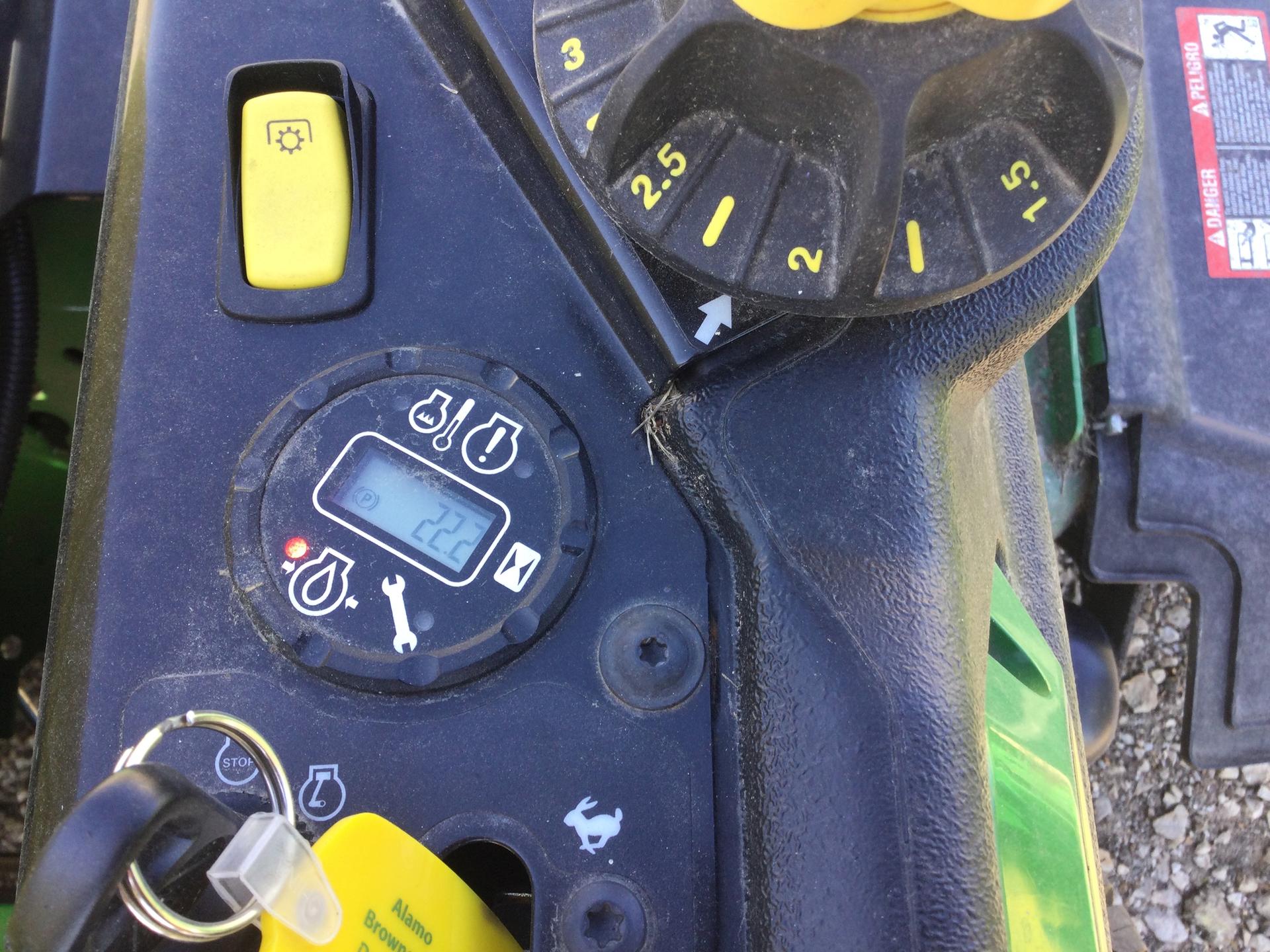 2023 John Deere Z930M Image