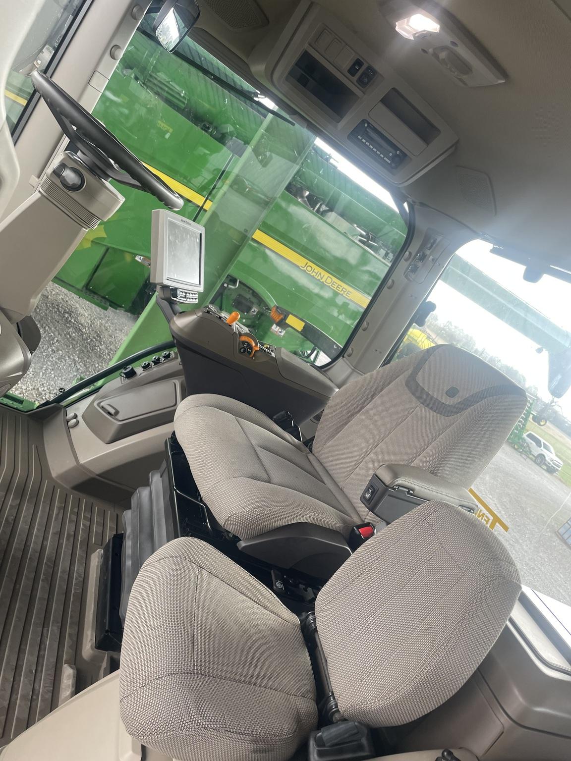 2023 John Deere 8R 310 Image