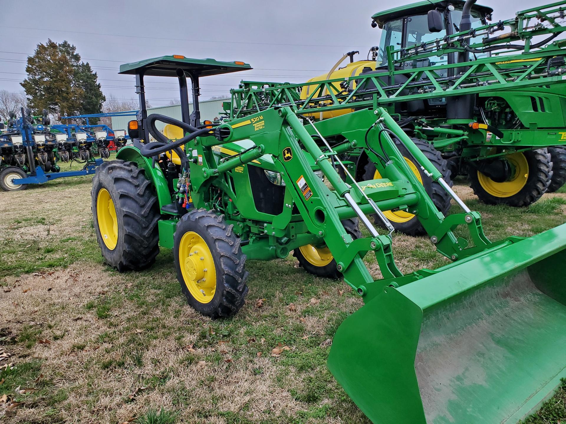 2022 John Deere 5075E Image