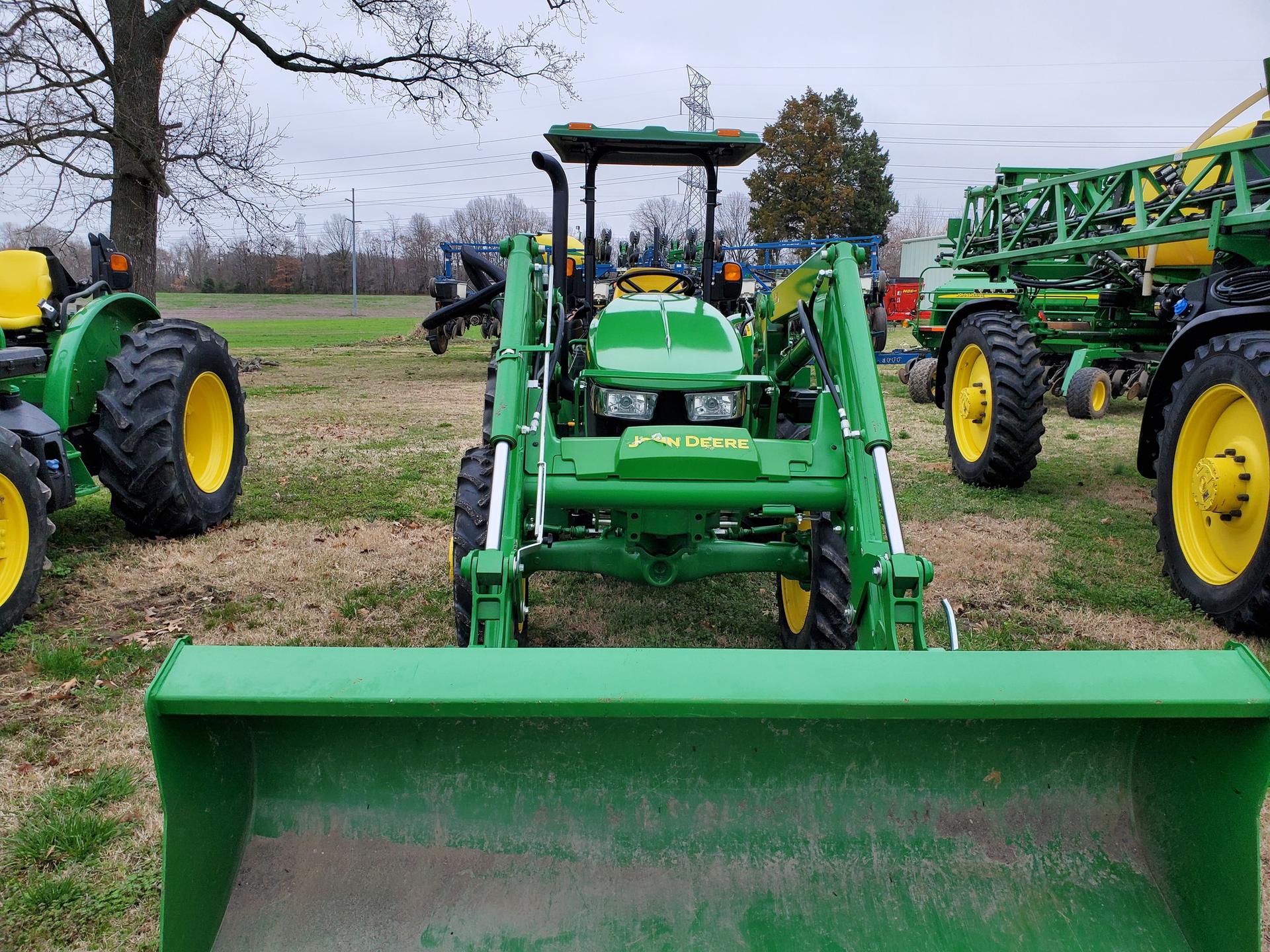 2022 John Deere 5075E Image