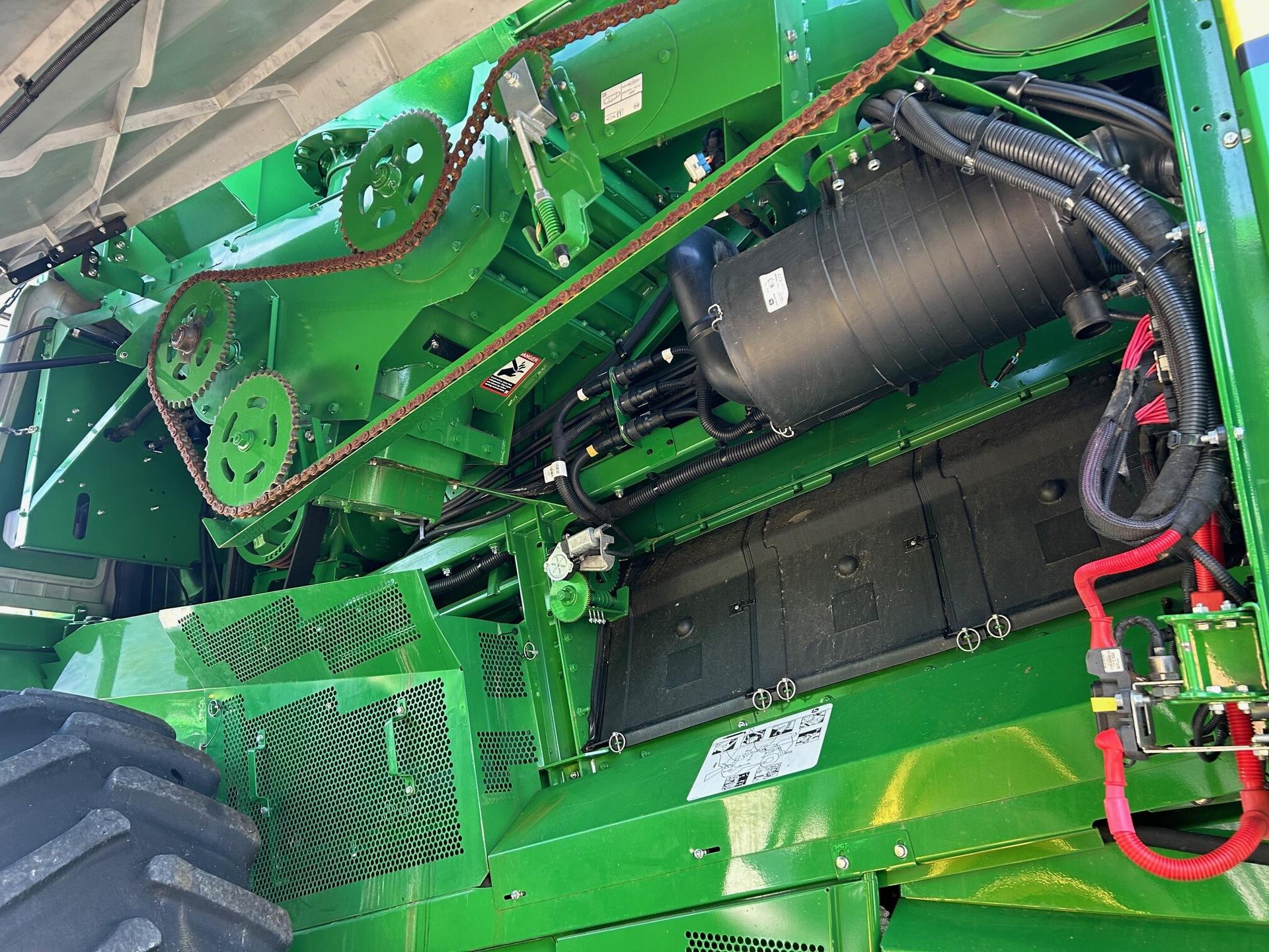 2021 John Deere S780 Image