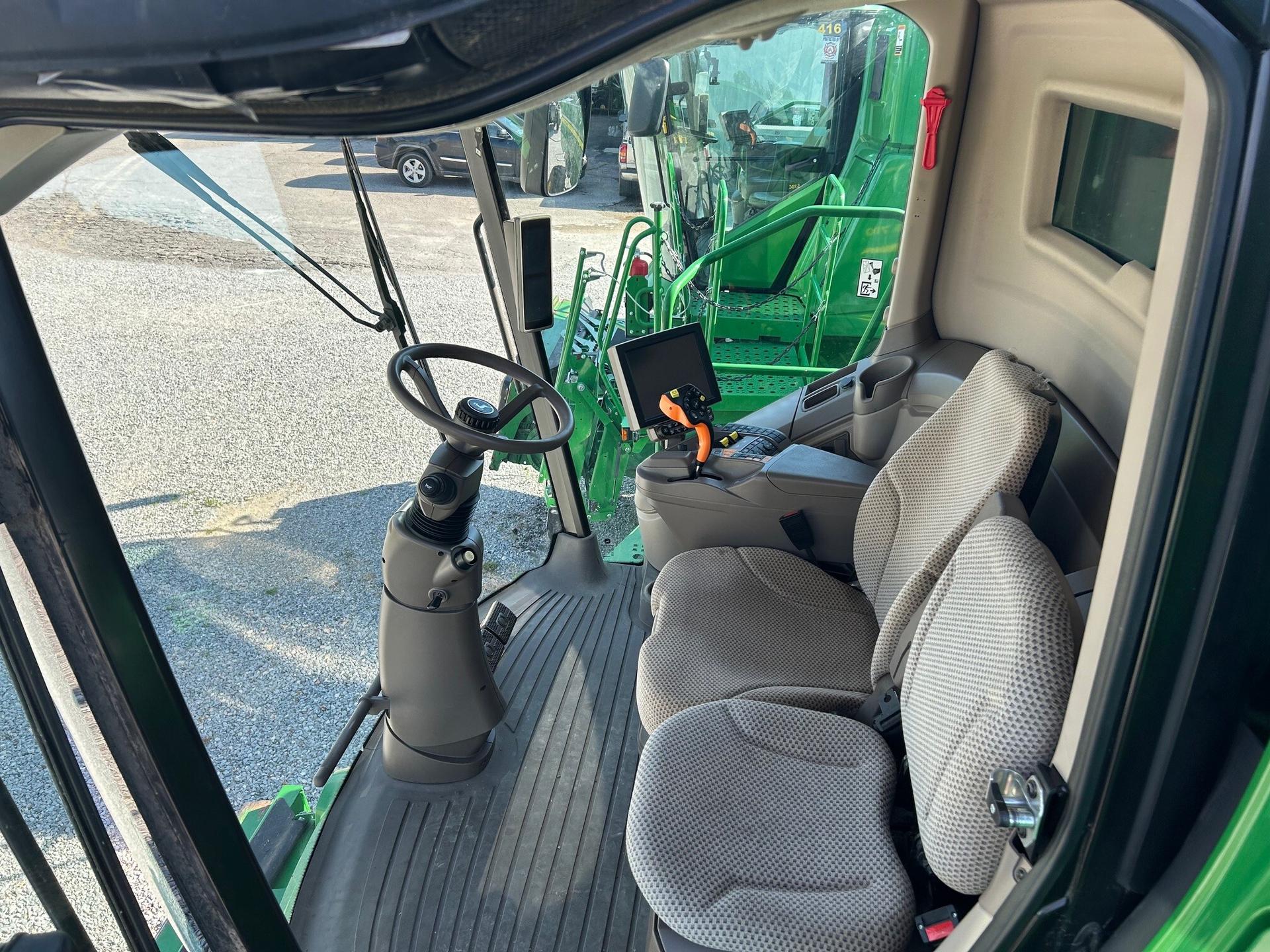 2021 John Deere S780 Image