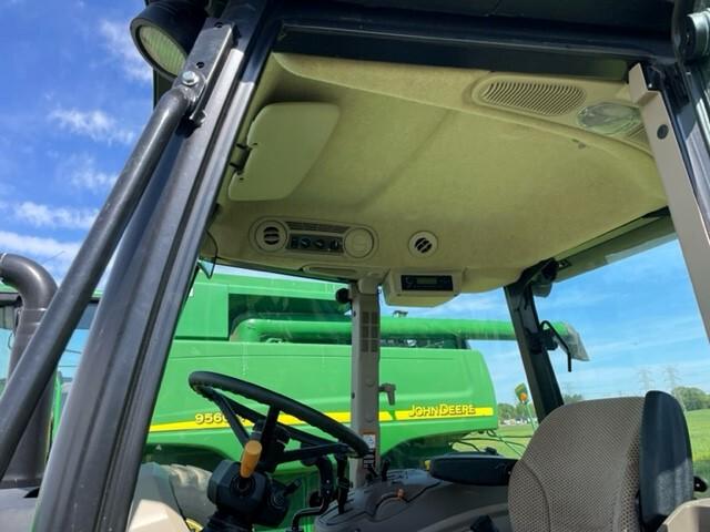 2022 John Deere 5100E Image