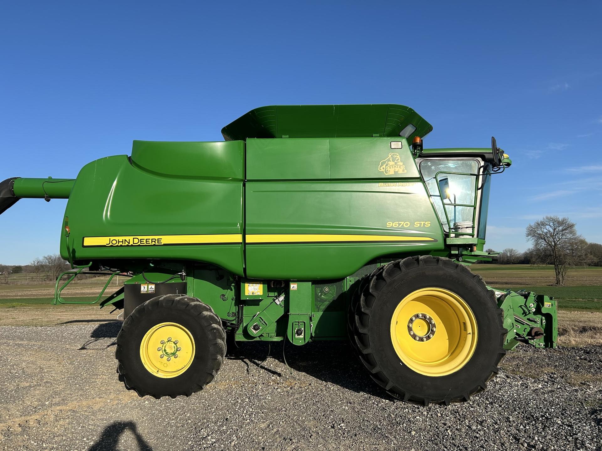 2010 John Deere 9670 STS Image