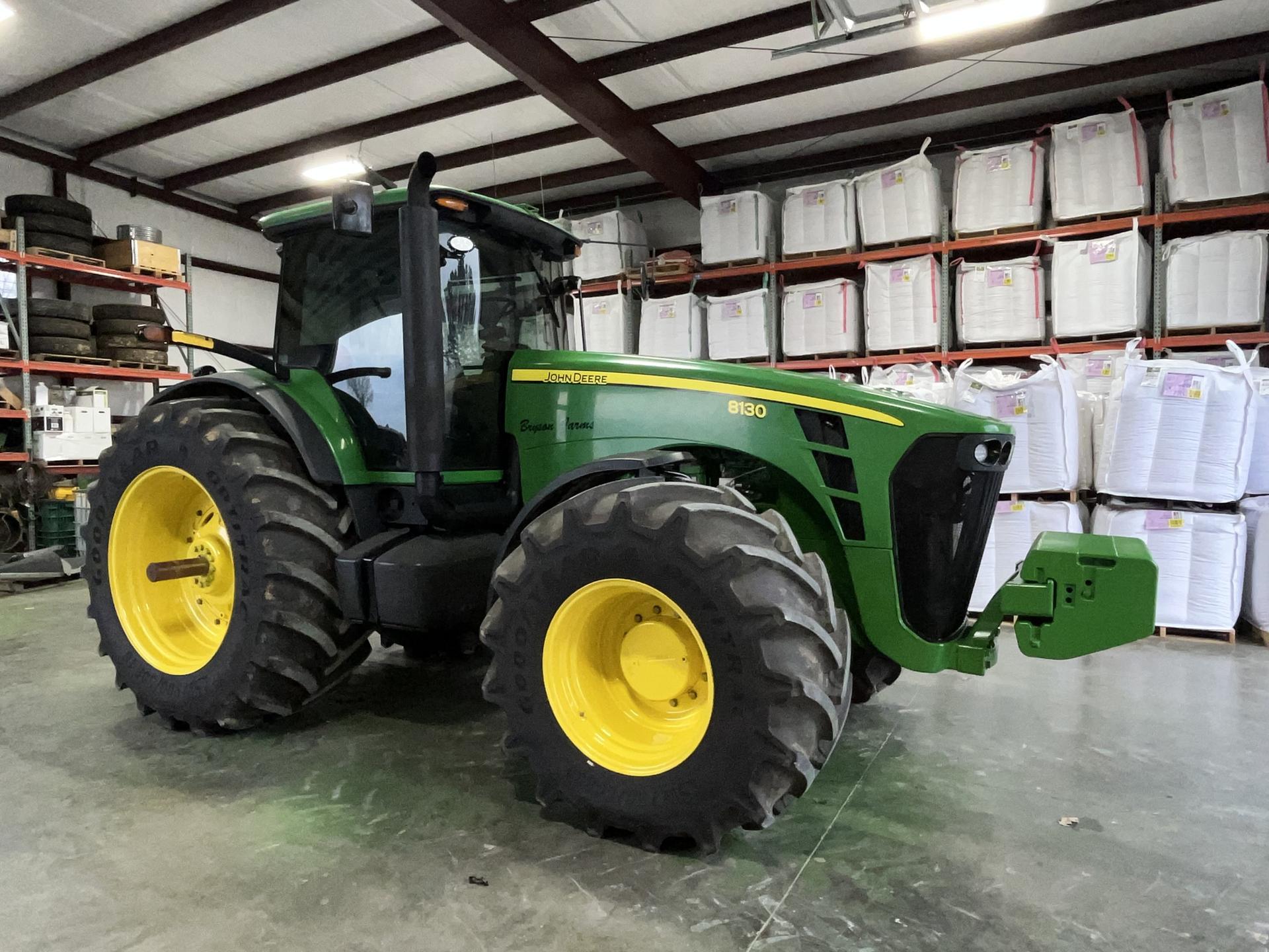 2009 John Deere 8130 Image