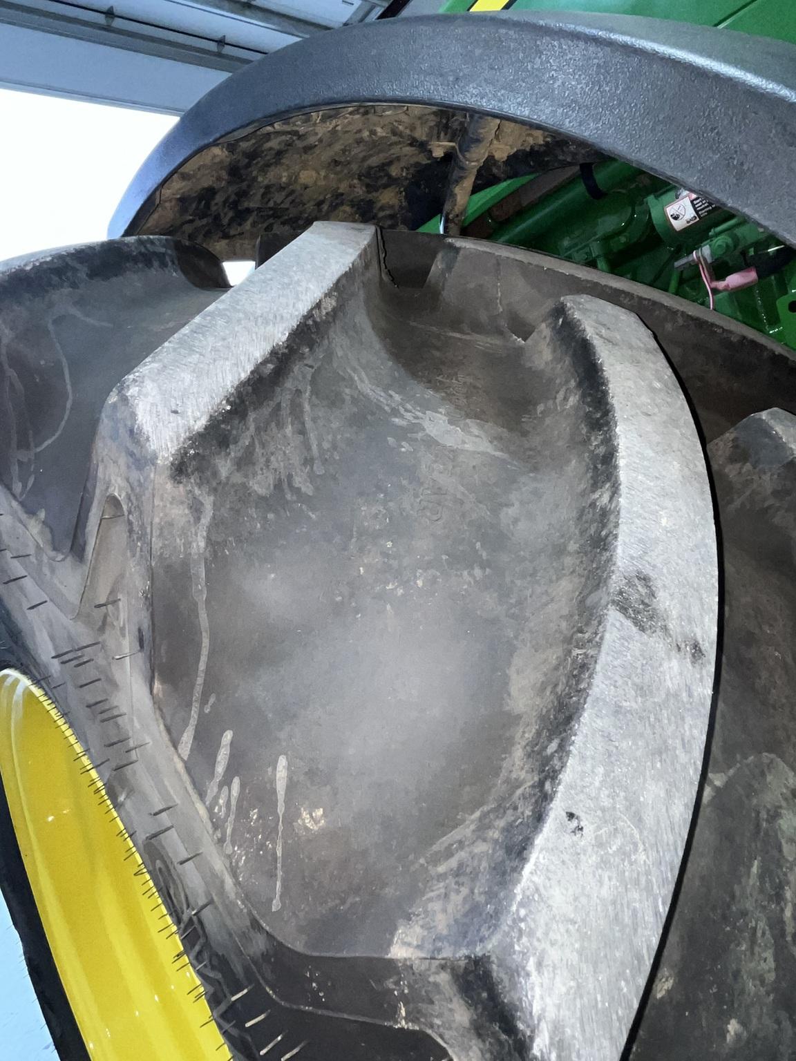 2009 John Deere 8130 Image
