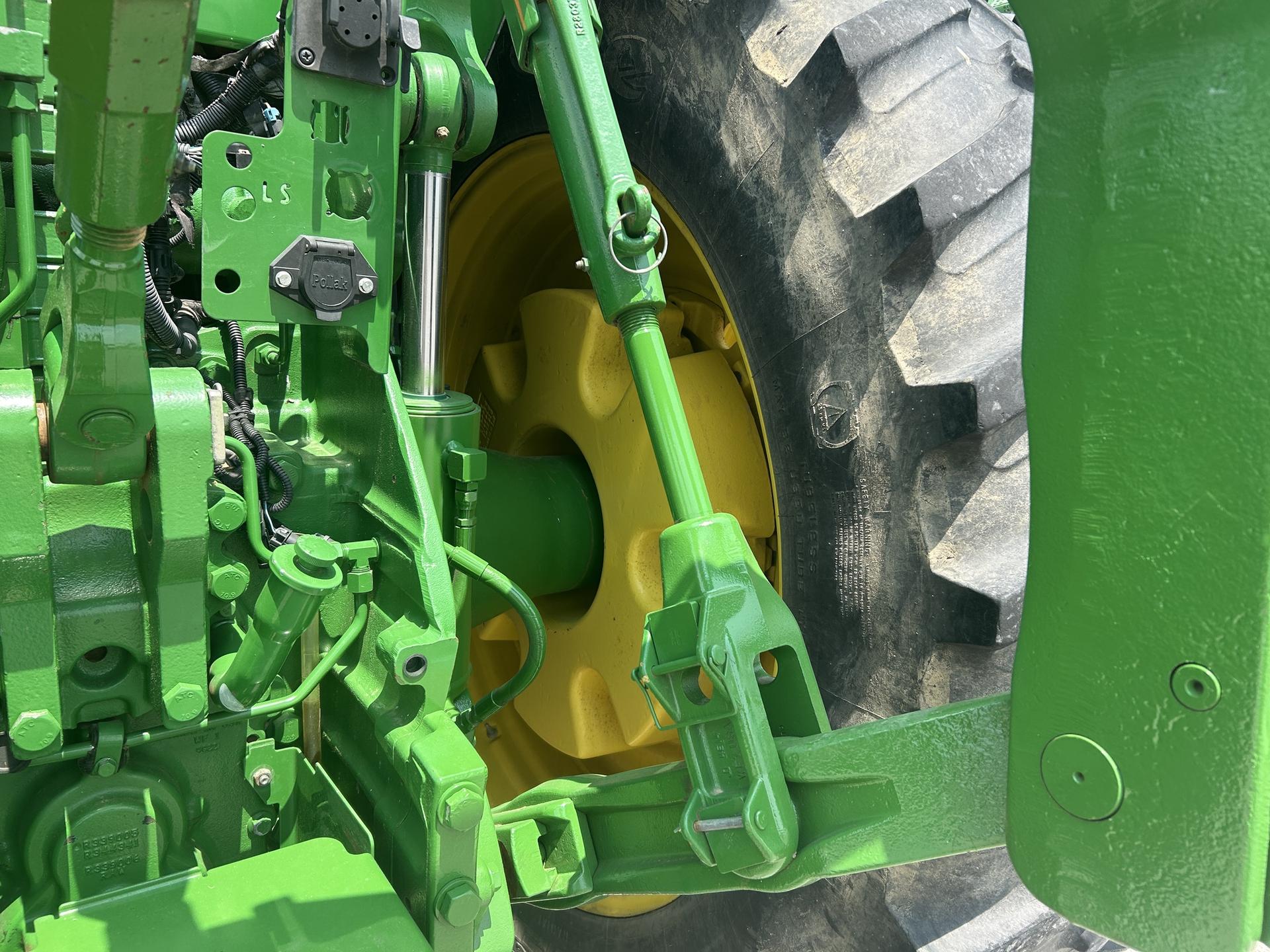 2014 John Deere 8270R Image