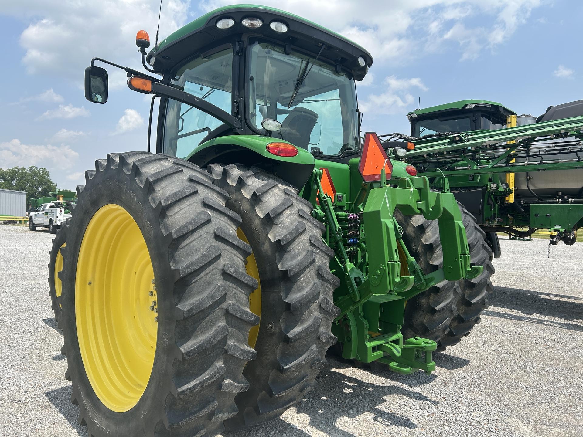 2014 John Deere 8270R Image