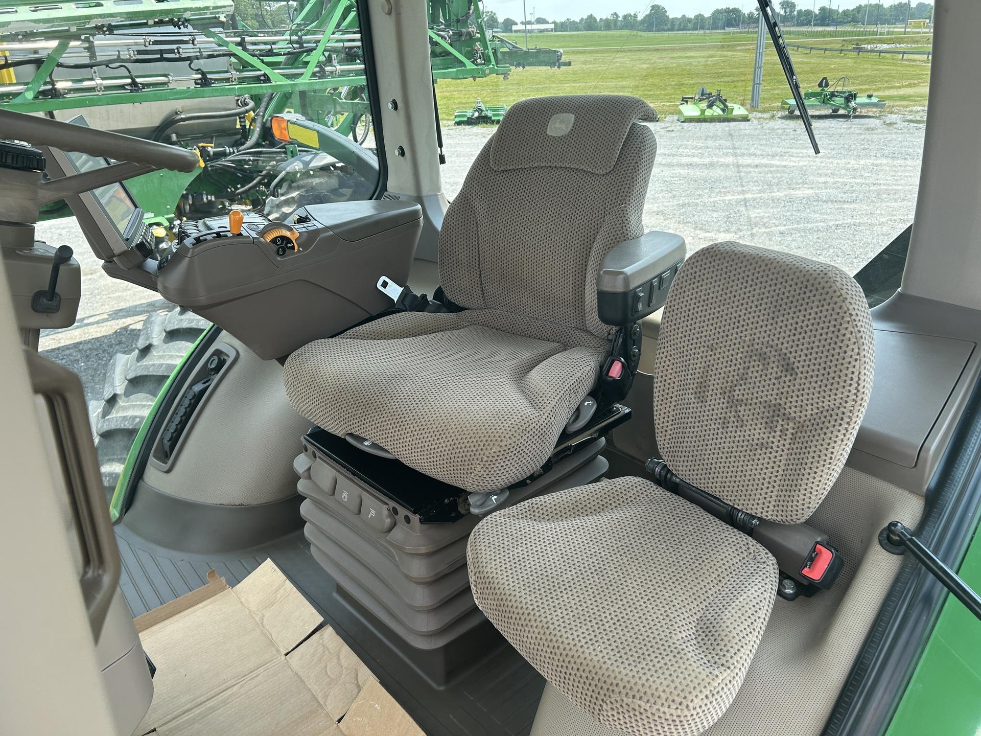 2014 John Deere 8270R Image