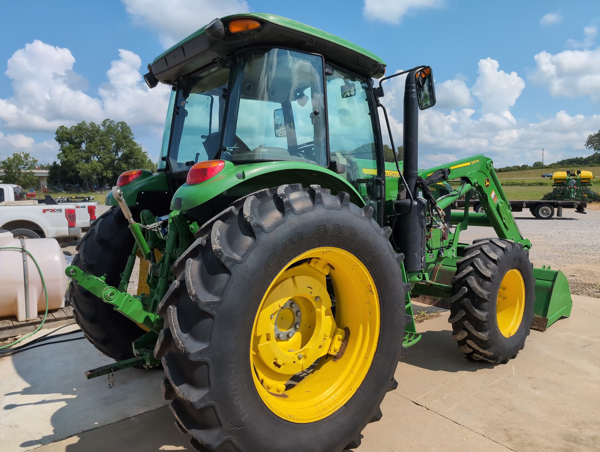 2020 John Deere 6105E Image