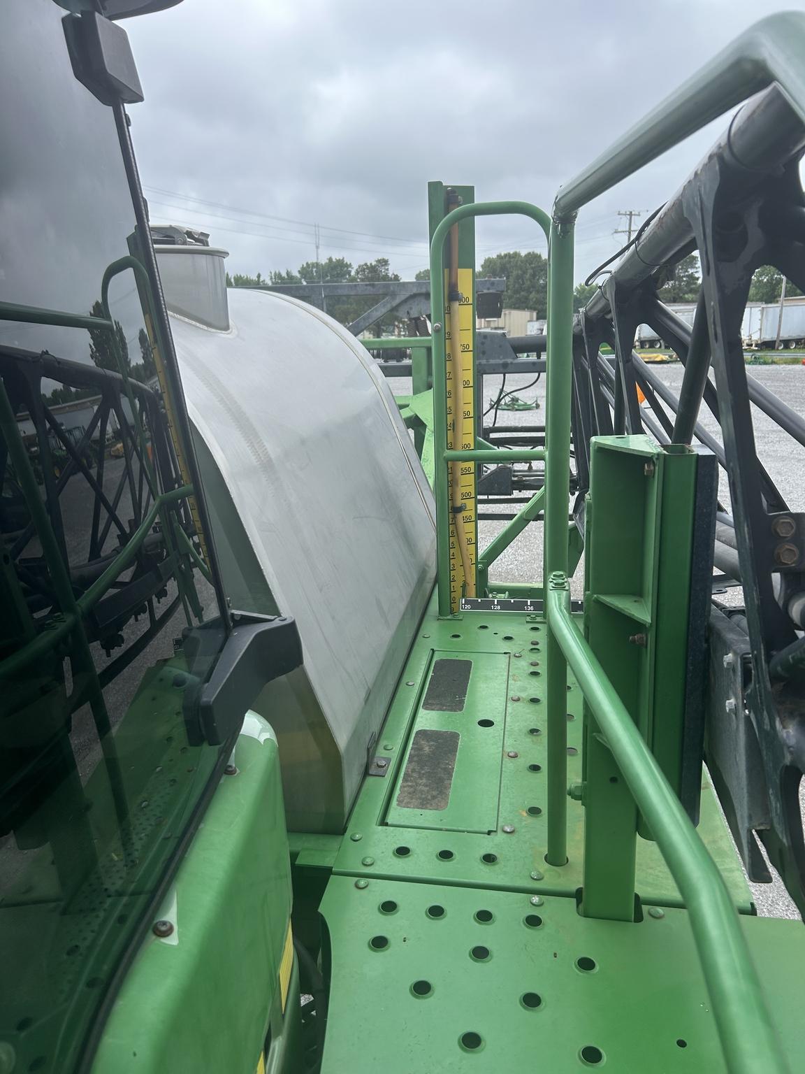 2005 John Deere 4720 Image
