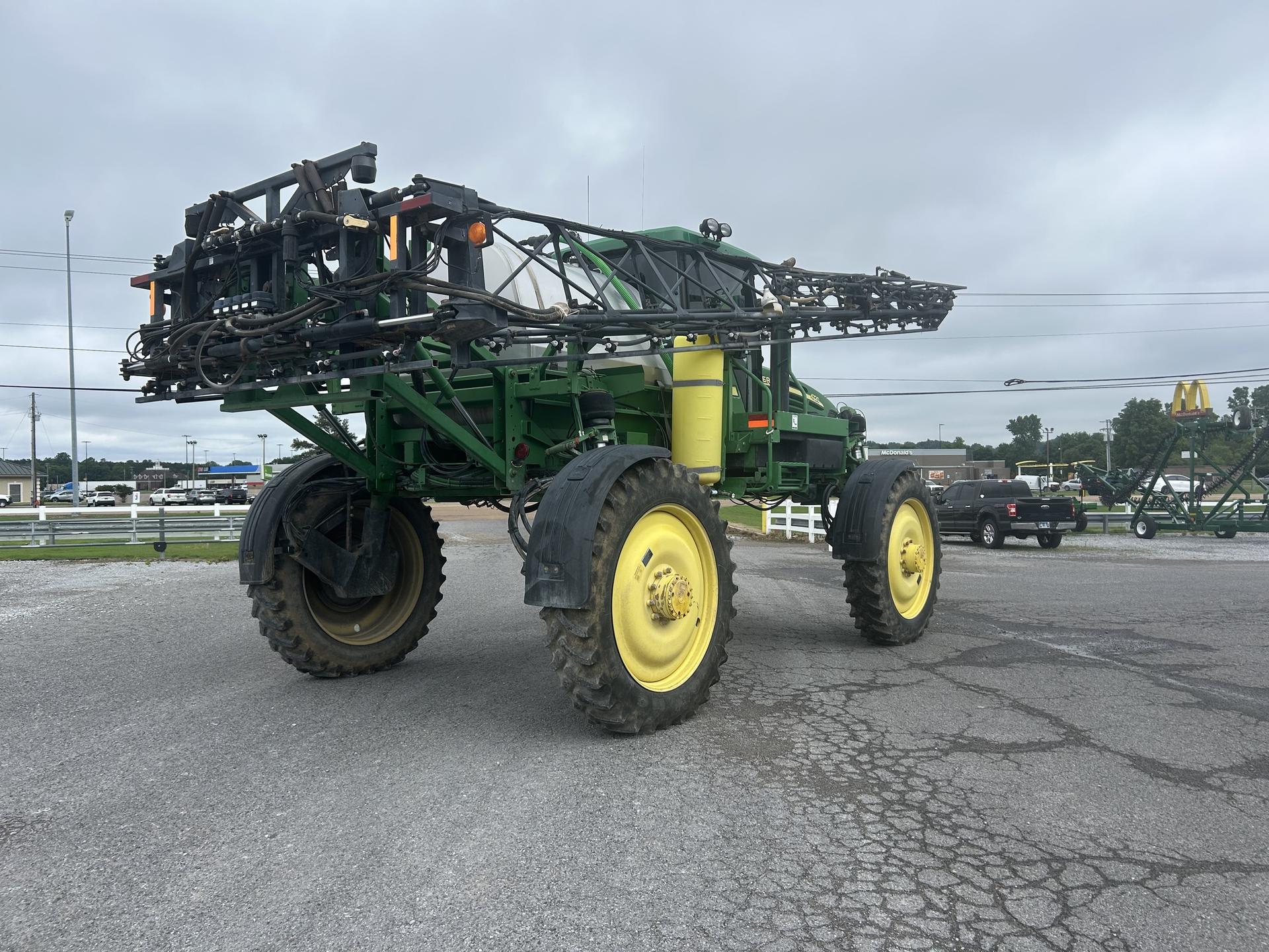 2005 John Deere 4720 Image