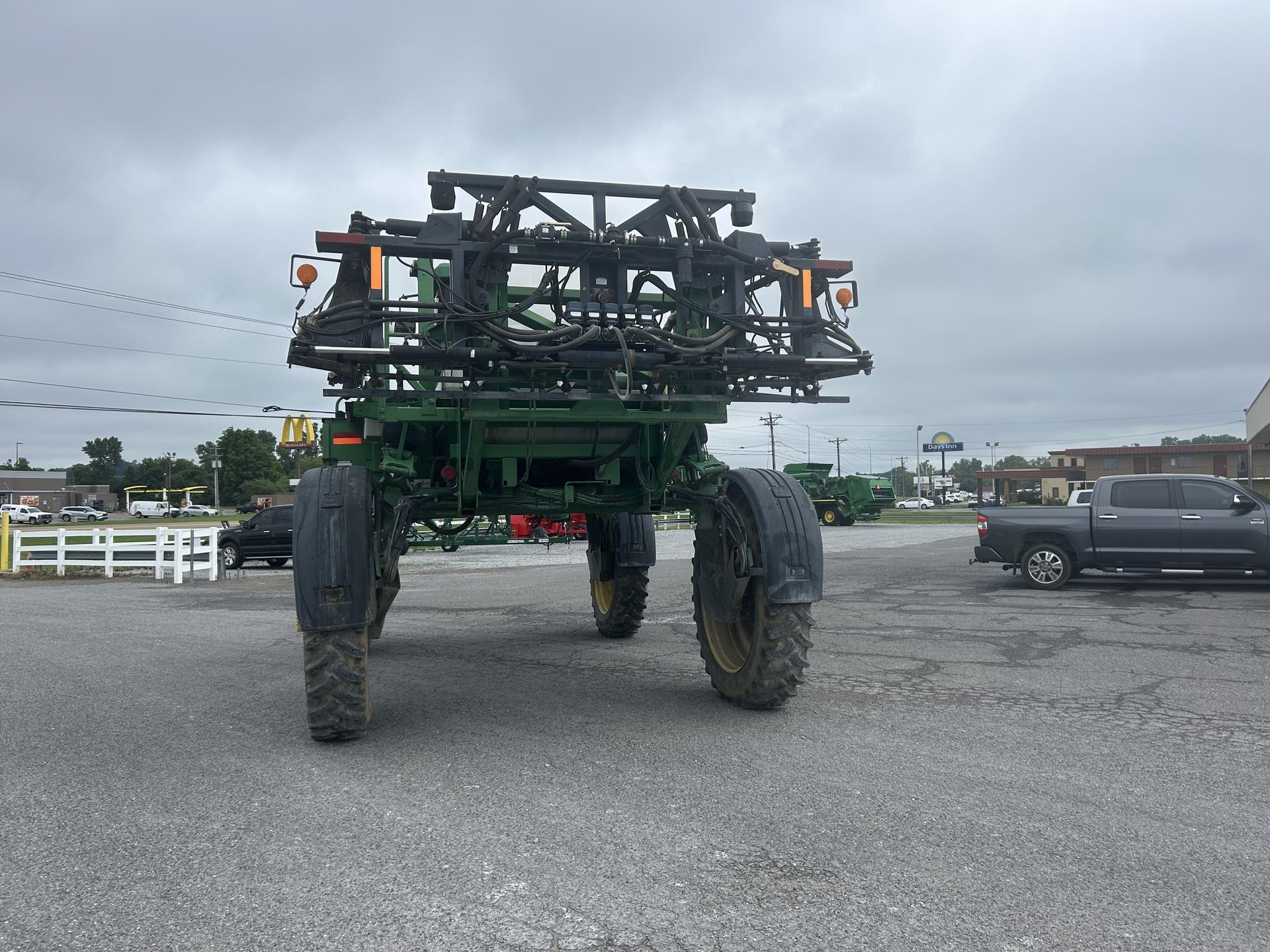 2005 John Deere 4720 Image