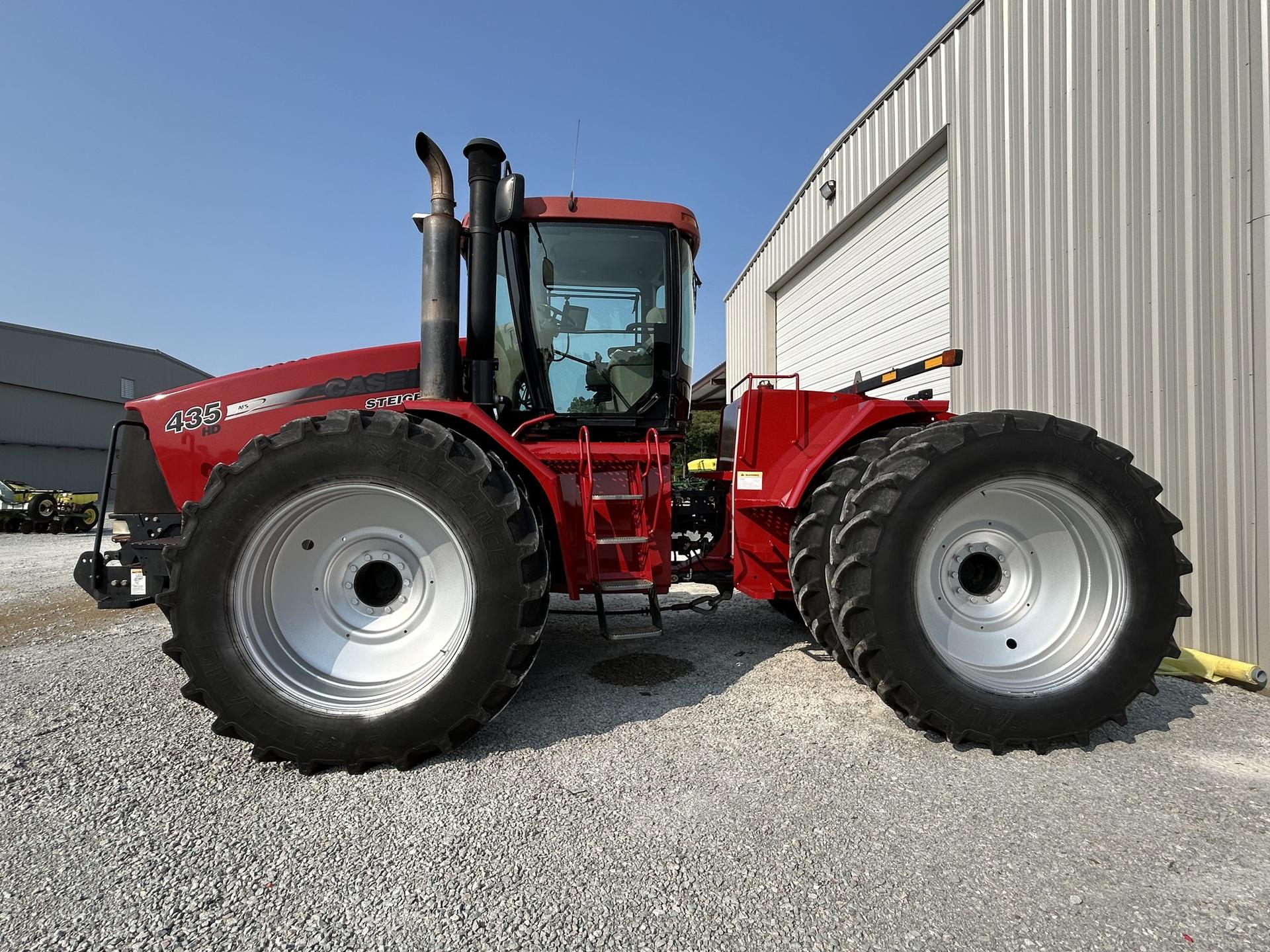 2011 Case IH Steiger 435 Image