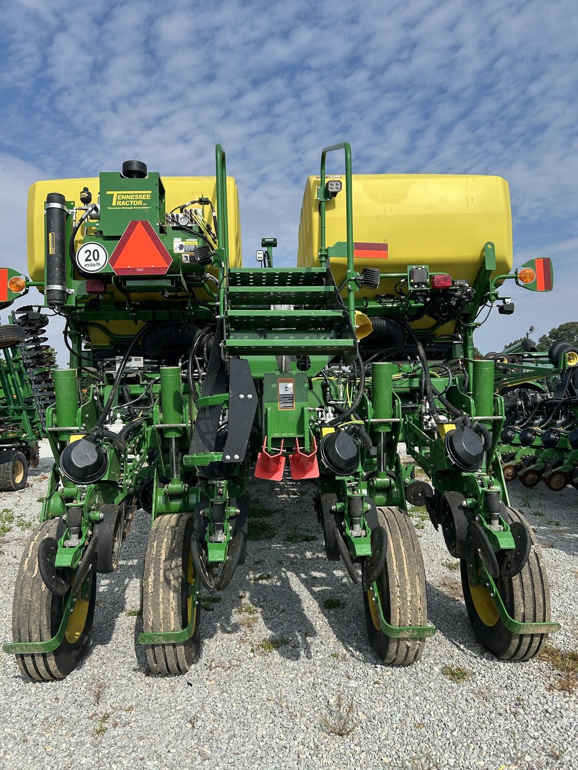 2023 John Deere 1775NT Image